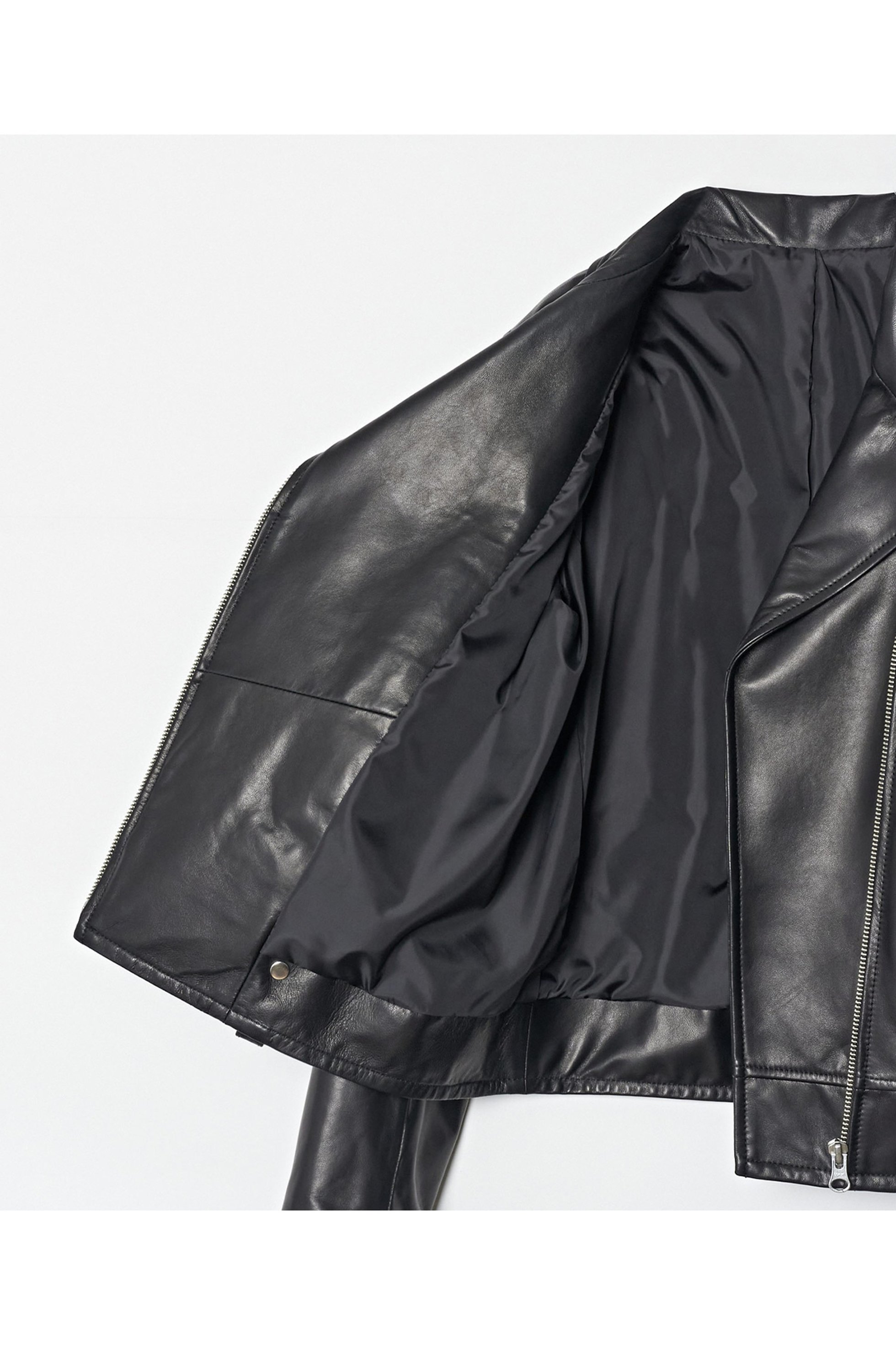 【アルアバイル/allureville】のシープレザーライダース 大人の最旬トレンドファッション＆コーディネート founy(ファウニー) 　ファッション　Fashion　レディースファッション　Fashion for Women　アウター　Coat / Outerwear Collection　レディースジャケット・軽アウター　Jackets　ライダースジャケット / レザースタイル　Riders Jackets & Biker Style　インナー　Innerwear　コンパクト　Compact, Small Size　サテン　Satin, Glossy Fabric　ジャケット　Jacket, Outerwear　パターン　Pattern, Design Print　ベーシック　Basic, Essential　ライダースジャケット　Riders, Biker Jacket　エレガント 上品　Elegant　other-3|ID: prp329100004884189 ipo3291000000036800753