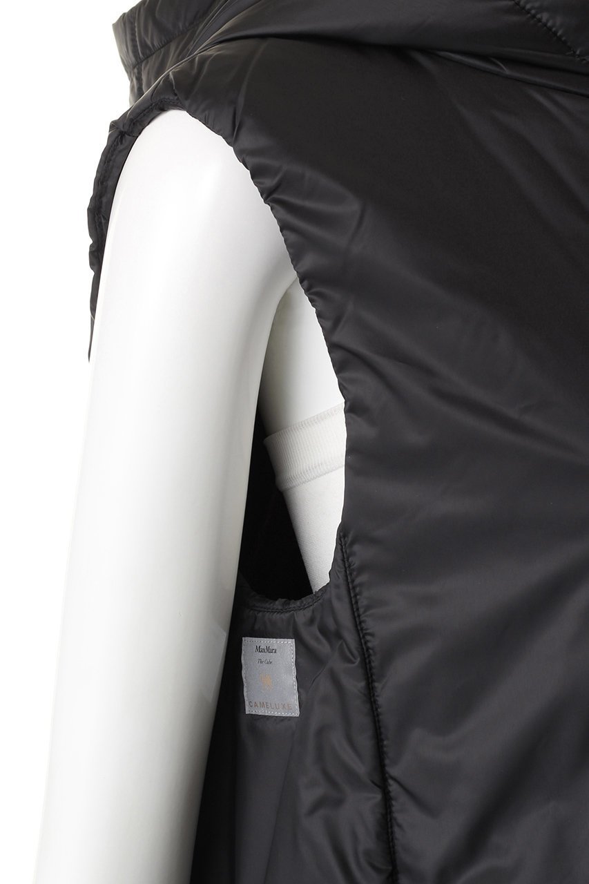 【マックスマーラ/Max Mara】の【Max Mara The Cube】GREENGI ノースリーブ パファーミディアムジャケット 人気、トレンドファッション・服の通販 founy(ファニー) 　ファッション　Fashion　レディースファッション　Fashion for Women　アウター　Coat / Outerwear Collection　コート・ロングコート・ピーコート　Long Coats, Peacoats & More　レディースジャケット・軽アウター　Jackets　スポーティ　Sporty, Casual Athletic　ダウン　Down, Puffer　ノースリーブ　Sleeveless, No-Sleeve　エレガント 上品　Elegant　冬　Winter / This Winter　other-6|ID: prp329100004884307 ipo3291000000036459487