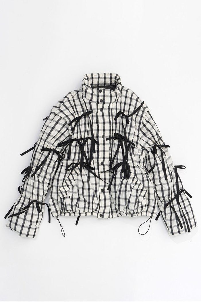 【メゾンスペシャル/MAISON SPECIAL】の2way Checkered Ribbon Puffer Jacket/2WAYチェックリボンパッファージャケット インテリア・キッズ・メンズ・レディースファッション・服の通販 founy(ファニー) https://founy.com/ ファッション Fashion レディースファッション Fashion for Women アウター Coat / Outerwear Collection レディースジャケット・軽アウター Jackets 秋 Autumn ジャケット Jacket, Outerwear タフタ Taffeta, Structured Fabric チェック Check, Plaid, Tartan トレンド Trend, Trending Now ベスト Vest, Waistcoat ボトム Bottoms, Lower Wear 防寒 Cold Protection, Winter-Ready 無地 Plain, Solid Color リボン Ribbon, Bow おすすめ Recommended / Our Picks |ID: prp329100004884391 ipo3291000000036460236