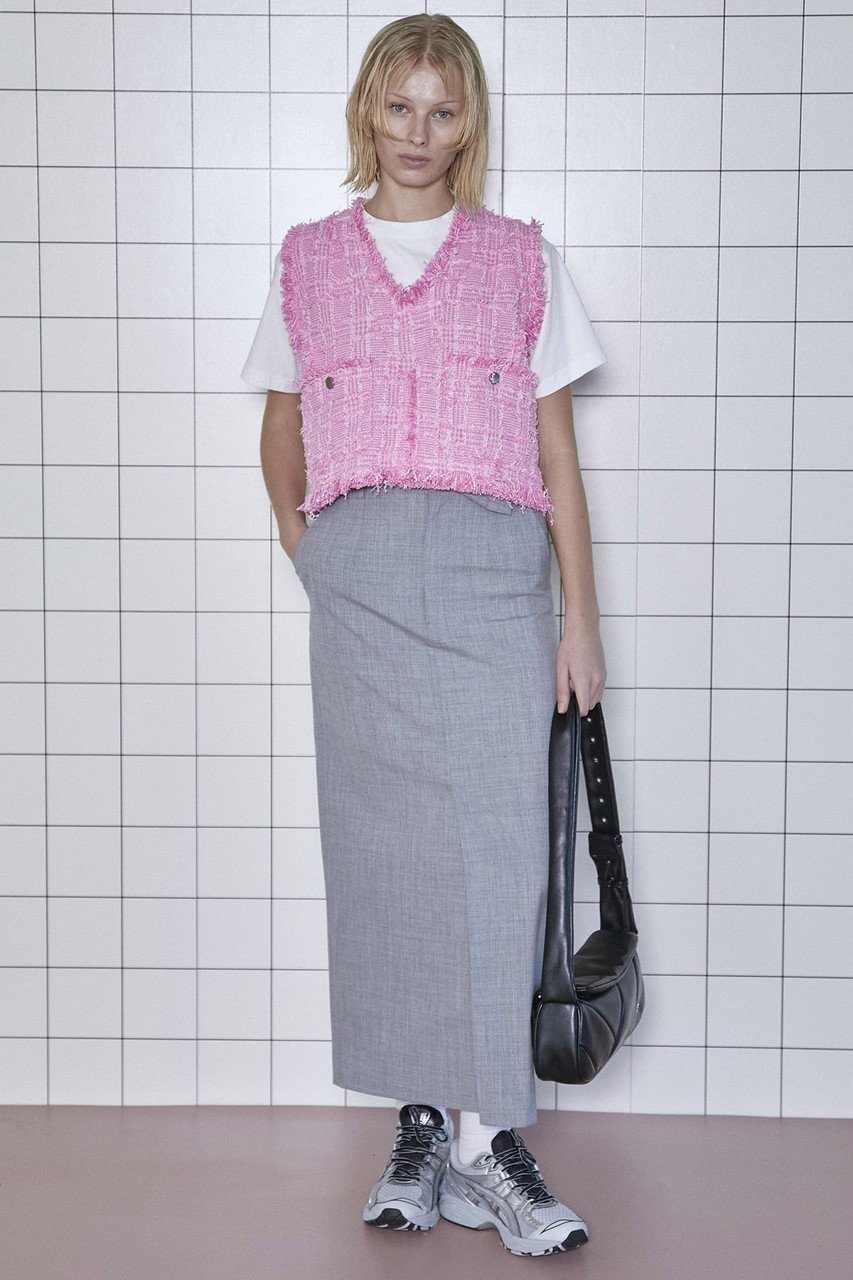 【メゾンスペシャル/MAISON SPECIAL】のTweed Short Length Vest/ツイードショートベスト 人気、トレンドファッション・服の通販 founy(ファニー) 　ファッション　Fashion　レディースファッション　Fashion for Women　アウター　Coat / Outerwear Collection　レディースジャケット・軽アウター　Jackets　インナー　Innerwear　サマー　Summer, Summer Style　ジャケット　Jacket, Outerwear　ダウン　Down, Puffer　ツイード　Twill, Twill Weave　フリンジ　Fringe, Tassel　ベスト　Vest, Waistcoat　エレガント 上品　Elegant　夏　Summer　春　Spring　other-6|ID: prp329100004884413 ipo3291000000036460421