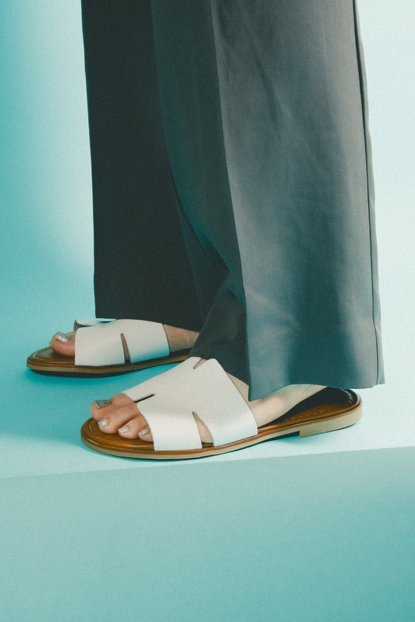 【エスメラルダ/Esmeralda】のカットデザインフラットサンダル 人気、トレンドファッション・服の通販 founy(ファニー) 　ファッション　Fashion　レディースファッション　Fashion for Women　サンダル　Sandals, Summer Shoes　シンプル　Simple, Minimal　フラット　Flat, Flat Shoes　ワーク　Workwear, Utility Style　other-7|ID: prp329100004884611 ipo3291000000036462122