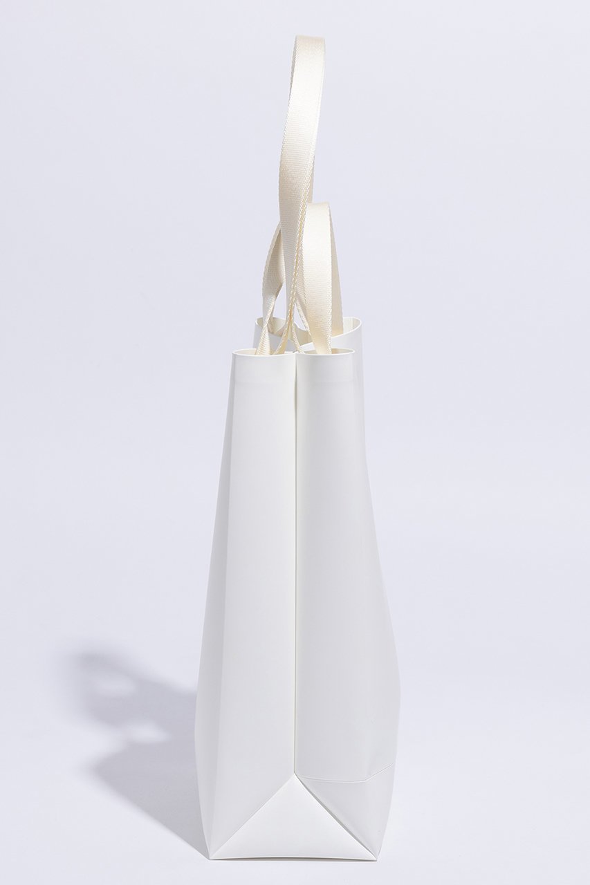 【ジ アートオブキャリング/THE ART OF CARRYING】のPAPER C トートバッグ 人気、トレンドファッション・服の通販 founy(ファニー) 　ファッション　Fashion　レディースファッション　Fashion for Women　バッグ　Bags　なめらか　Smooth, Silky Texture　シンプル　Simple, Minimal　軽量　Lightweight, Ultra Light　other-4|ID: prp329100004884650 ipo3291000000036462432