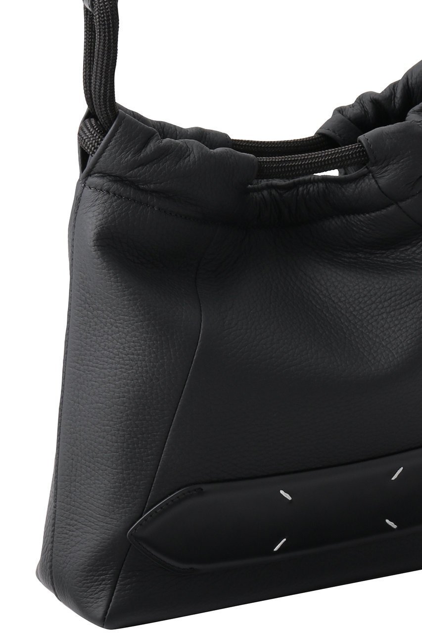 【メゾン マルジェラ/MAISON MARGIELA】の【UNISEX】5AC ソフト ドローストリング スモール 人気、トレンドファッション・服の通販 founy(ファニー) 　ファッション　Fashion　レディースファッション　Fashion for Women　ユニセックス　Unisex, Genderless　なめらか　Smooth, Silky Texture　シンプル　Simple, Minimal　ドローストリング　Drawstring, Pull Cord　other-4|ID: prp329100004884651 ipo3291000000036462438