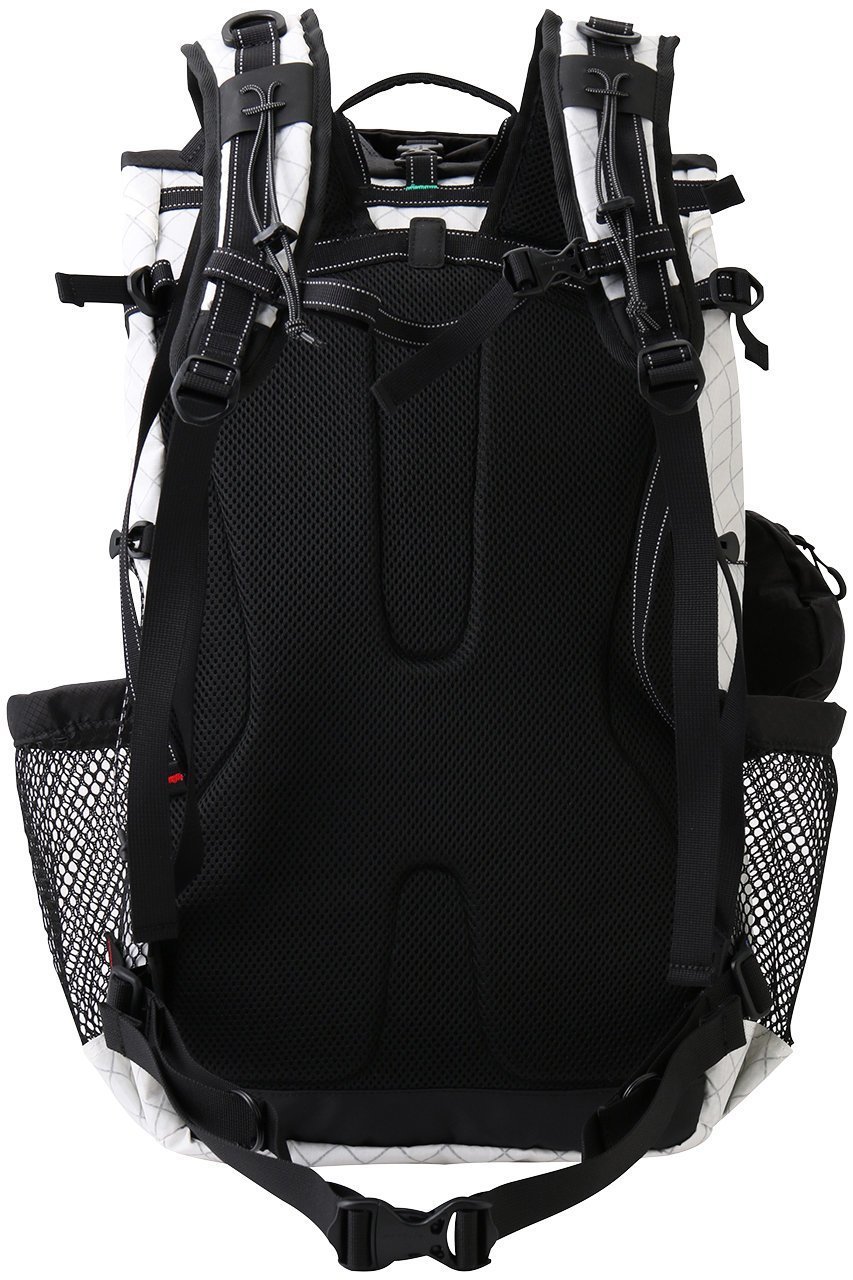 【アンドワンダー/and wander】の【UNISEX】ECOPAK 30L backpack 人気、トレンドファッション・服の通販 founy(ファニー) 　ファッション　Fashion　レディースファッション　Fashion for Women　バッグ　Bags　ユニセックス　Unisex, Genderless　スクエア　Square, Square Shape　スタイリッシュ　Stylish, Fashionable　フォルム　Silhouette, Form　フロント　Front, Front Design　ポケット　Pocket, Pocket Detail　ポーチ　Pouch, Small Case　リュック　Backpack, Rucksack　other-3|ID: prp329100004884662 ipo3291000000036462561