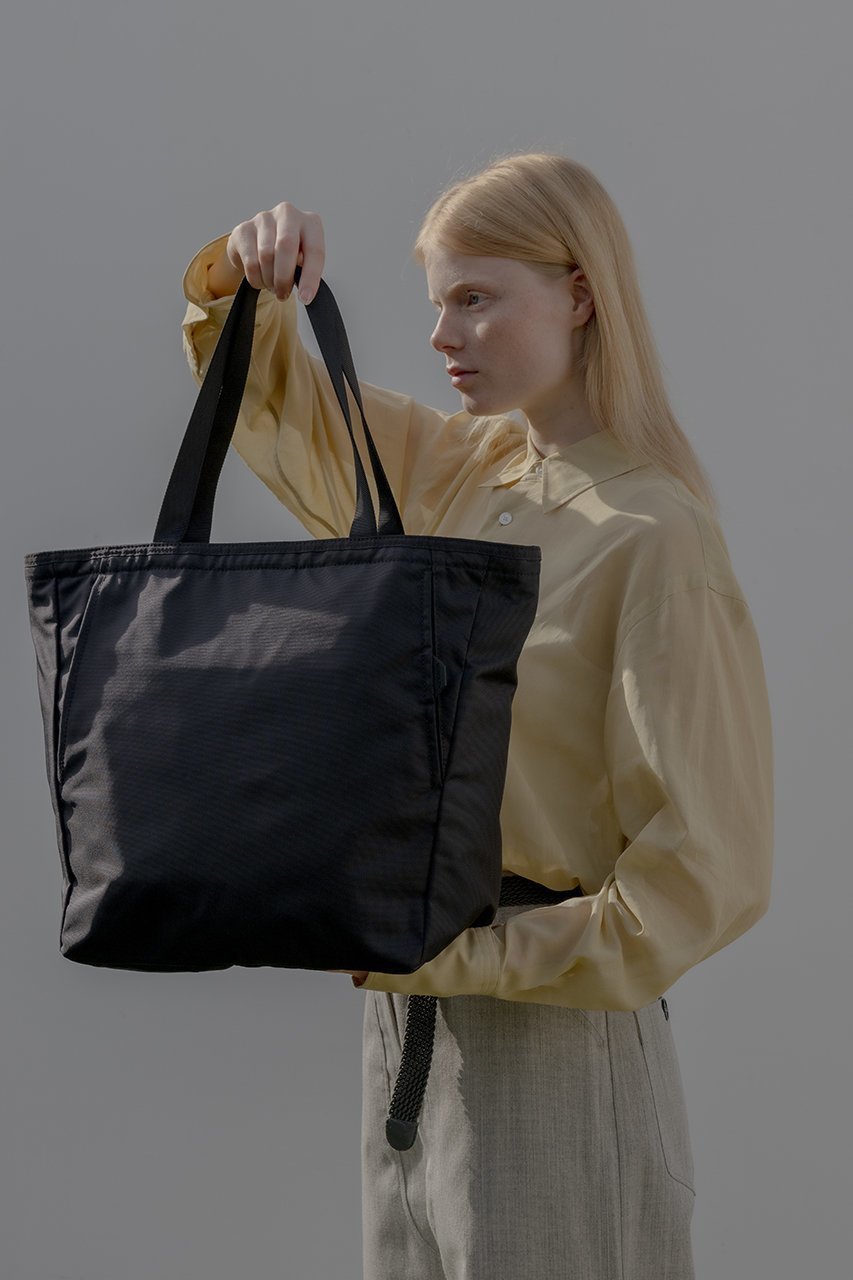 【モノリス/MONOLITH】のTOTE STANDARD HEXA M 大人の最旬トレンドファッション＆コーディネート founy(ファウニー) 　ファッション　Fashion　レディースファッション　Fashion for Women　バッグ　Bags　ユニセックス　Unisex, Genderless　スクエア　Square, Square Shape　ビジネス 仕事 通勤　Business / Work / Commuting　フロント　Front, Front Design　ポケット　Pocket, Pocket Detail　マグネット　Magnet, Magnetic Closure　ラップ　Wrap, Wrap Design　軽量　Lightweight, Ultra Light　other-7|ID: prp329100004884674 ipo3291000000036741479
