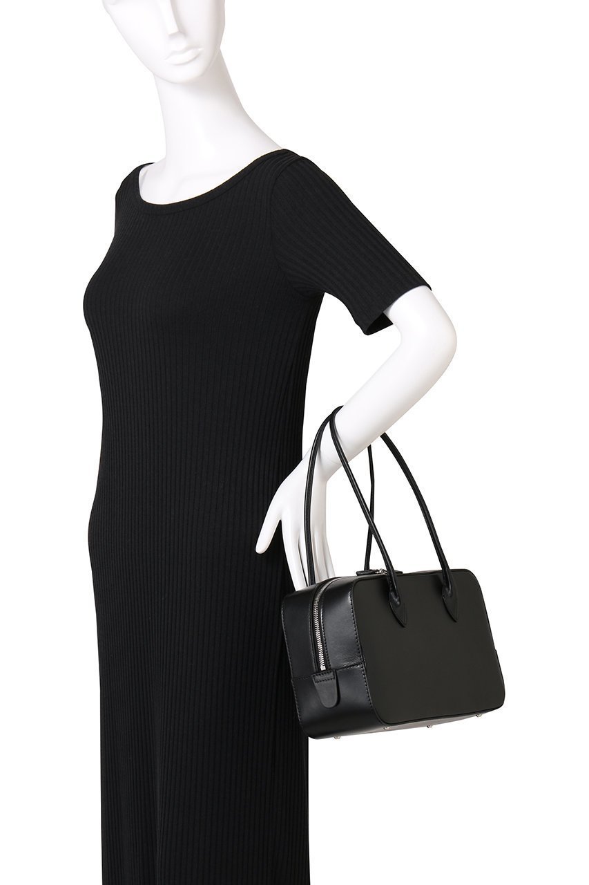 【メゾンカナウ/MAISON CANAU】のSMOOTH EW BOX BOSTON 人気、トレンドファッション・服の通販 founy(ファニー) 　ファッション　Fashion　レディースファッション　Fashion for Women　バッグ　Bags　なめらか　Smooth, Silky Texture　アクリル　Acrylic Material　イタリア　Italy　インナー　Innerwear　コーティング　Coating, Coated Finish　フォルム　Silhouette, Form　ボストン　Boston　ボストンバッグ　Boston Bag, Retro Bag　再入荷　Restock / Back in Stock　定番　Standard, Basic Item　財布　Wallet, Purse　other-2|ID: prp329100004884697 ipo3291000000036462834