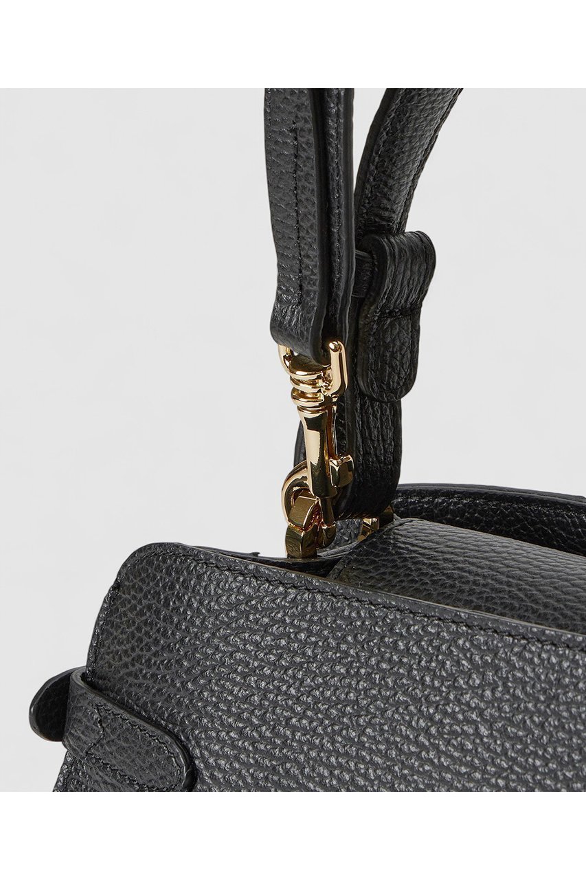 【アナイ/ANAYI】の【Eternal Line 2026】 スクエアワンハンドルバッグ 人気、トレンドファッション・服の通販 founy(ファニー) 　ファッション　Fashion　レディースファッション　Fashion for Women　バッグ　Bags　コンパクト　Compact, Small Size　シェイプ　Shape, Slim Fit　フラップ　Flap, Flap Pocket　ポケット　Pocket, Pocket Detail　マグネット　Magnet, Magnetic Closure　ラップ　Wrap, Wrap Design　台形　A-Line, Trapezoid Shape　other-7|ID: prp329100004885310 ipo3291000000036469660