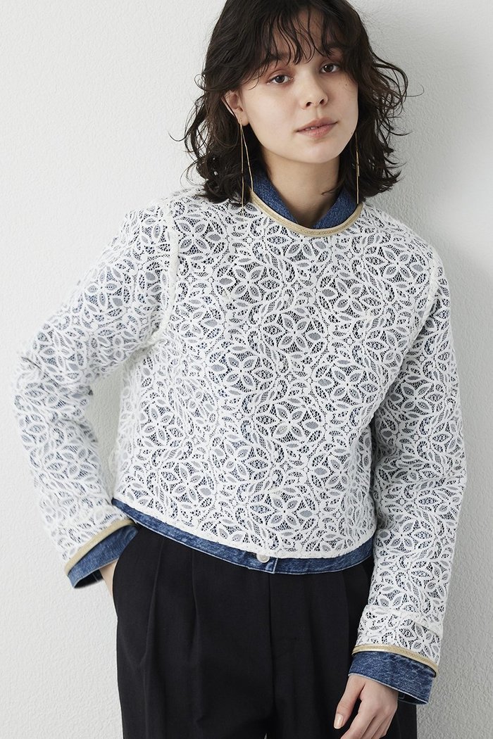 【ウィムガゼット/Whim Gazette】の【THE PAUSE】ボタニカルレースブラウス インテリア・キッズ・メンズ・レディースファッション・服の通販 founy(ファニー) https://founy.com/ ファッション Fashion レディースファッション Fashion for Women トップス・カットソー Cut & Sew Tops シャツ・ブラウス・オフィスカジュアル Elegant Blouses & Button-Ups おすすめ Recommended / Our Picks スリーブ Sleeve, Long Sleeve / Short Sleeve バランス Balance, Style Balance ボタニカル Botanical, Floral Pattern レース Lace, Lace Fabric ロング Long, Long-Length エレガント 上品 Elegant |ID: prp329100004885517 ipo3291000000036471820