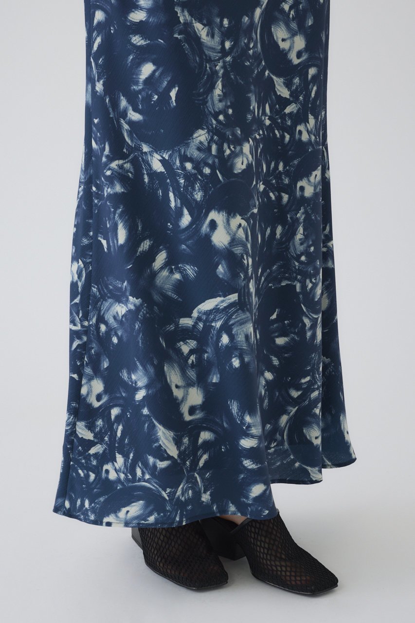 【リムアーク/RIM.ARK】のAir turbulence painting skirt/スカート 大人の最旬トレンドファッション＆コーディネート founy(ファウニー) 　ファッション　Fashion　レディースファッション　Fashion for Women　スカート　Skirts　ロングスカート　Long Skirts / Maxi & Midi Skirts　セットアップ　Set-Up, Coordinated Outfit　ドレス　Dress, One-Piece　フィット　Fit, Slim Fit　プリント　Print, Printed Pattern　マーメイド　Mermaid, Fishtail Silhouette　ロング　Long, Long-Length　other-8|ID: prp329100004885520 ipo3291000000036908627