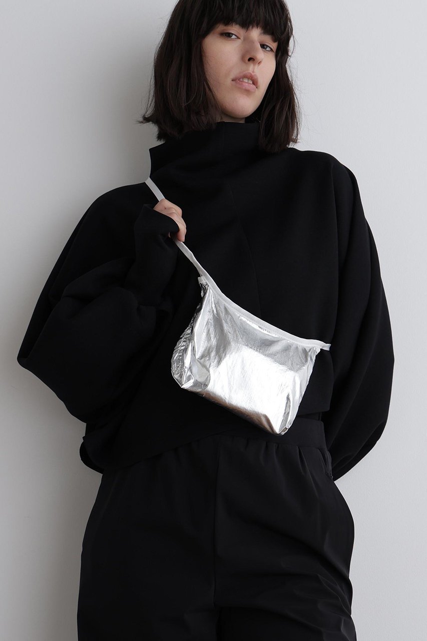 【ル フィル/LE PHIL】の《LE PHIL SPORTS》ライトタフタサコッシュ 人気、トレンドファッション・服の通販 founy(ファニー) 　ファッション　Fashion　レディースファッション　Fashion for Women　スポーツウェア　Functional & Stylish Sportswear　スポーツバッグ・ジム用ポーチ・バックパック　Gym Bag / Sports Backpack / Pouch for Training　バッグ　Bags　ショルダー　Shoulder, Shoulder Strap　シンプル　Simple, Minimal　スポーティ　Sporty, Casual Athletic　タフタ　Taffeta, Structured Fabric　フロント　Front, Front Design　ポシェット　Pochette, Mini Bag　ロング　Long, Long-Length　軽量　Lightweight, Ultra Light　other-2|ID: prp329100004885578 ipo3291000000036472445