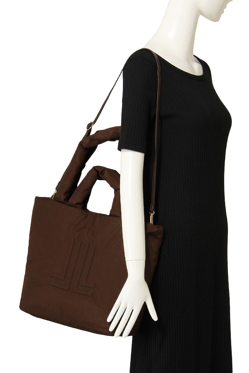 【ランバン オン ブルー/LANVIN en Bleu】のパデッドロゴBIGバッグ 人気、トレンドファッション・服の通販 founy(ファニー) 　ファッション　Fashion　レディースファッション　Fashion for Women　バッグ　Bags　ビジネス 仕事 通勤　Business / Work / Commuting　ポケット　Pocket, Pocket Detail　旅行　Travel　other-2|ID: prp329100004885757 ipo3291000000036473830