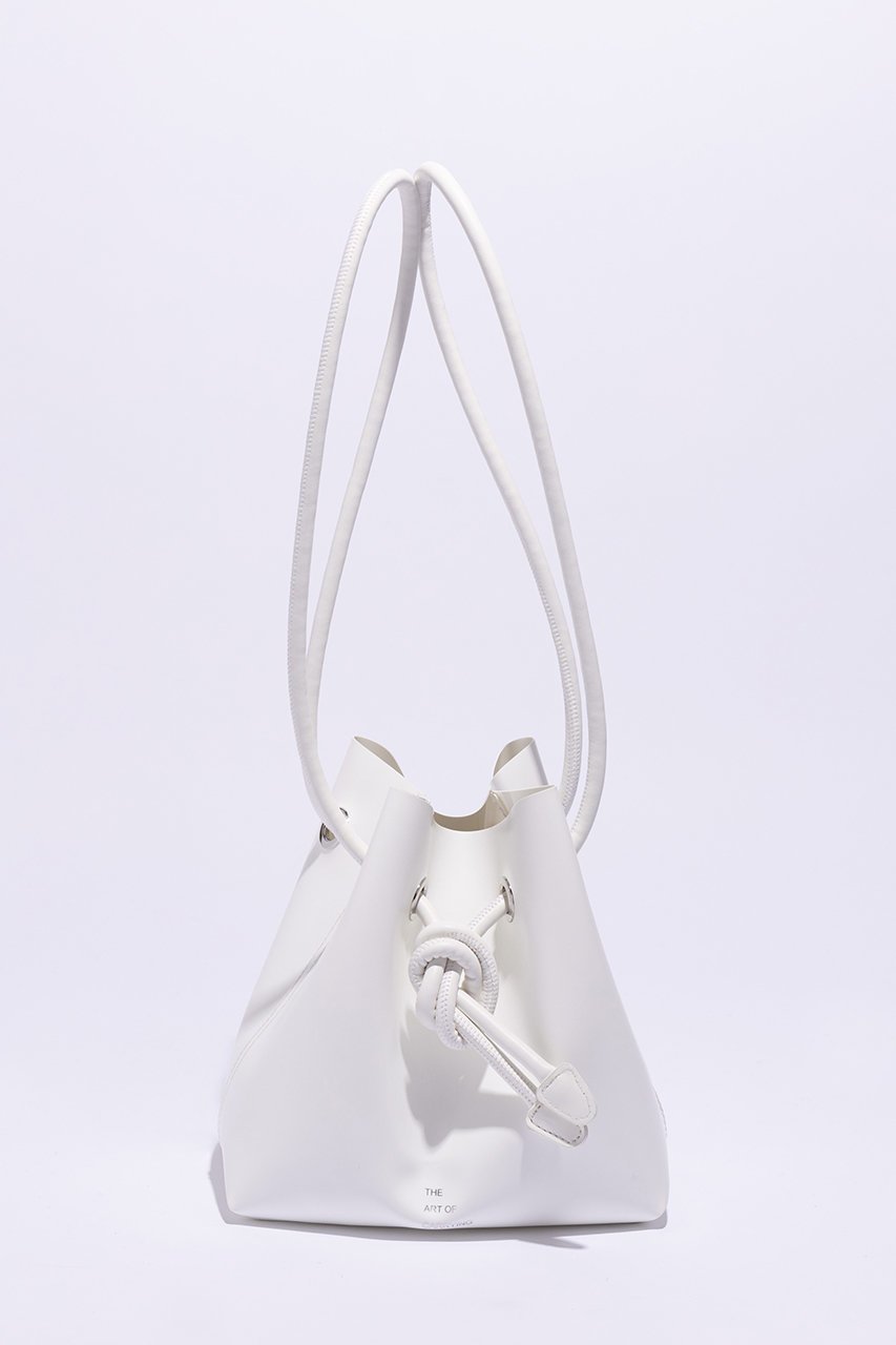 【ジ アートオブキャリング/THE ART OF CARRYING】のポーチ 人気、トレンドファッション・服の通販 founy(ファニー) 　ファッション　Fashion　レディースファッション　Fashion for Women　ポーチ&ミニバッグ　Pouches & Mini Bags　バッグ　Bags　なめらか　Smooth, Silky Texture　ショルダー　Shoulder, Shoulder Strap　バランス　Balance, Style Balance　ポーチ　Pouch, Small Case　巾着　Drawstring Bag, Kinchaku　 other-1|ID: prp329100004885775 ipo3291000000036473989