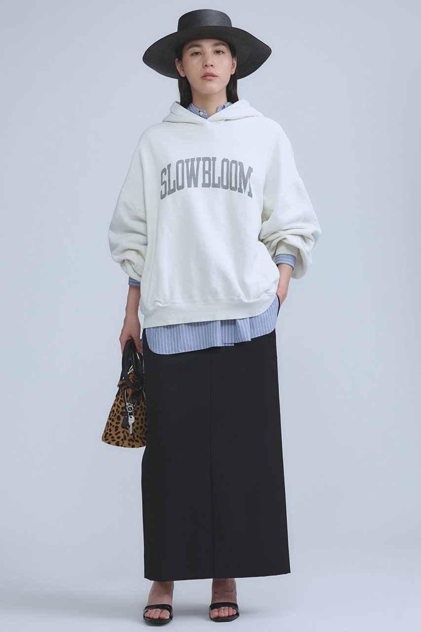 【カオス/Chaos】の【REMI RELIEF】別注ロゴフーディー 人気、トレンドファッション・服の通販 founy(ファニー) 　ファッション　Fashion　レディースファッション　Fashion for Women　トップス・カットソー　Cut & Sew Tops　シャツ・ブラウス・オフィスカジュアル　Elegant Blouses & Button-Ups　レディースパーカー・カジュアルフーディー　Casual Hoodies & Sweatshirts　ロングTシャツ・Tシャツ　Longline T-Shirts & Tees　スウェット・クルーネックトップス　Sweatshirts & Crewnecks / Relaxed Fit Sweat Tops　カットソー・ベーシックTシャツ　Cut-and-Sewn Tops / Stretch Tees & Basics　ヴィンテージ　Vintage Style　デニム　Denim, Jeans Material　ポケット　Pocket, Pocket Detail　別注　Limited Edition, Custom Order　2026年　2026　other-2|ID: prp329100004885835 ipo3291000000036474581