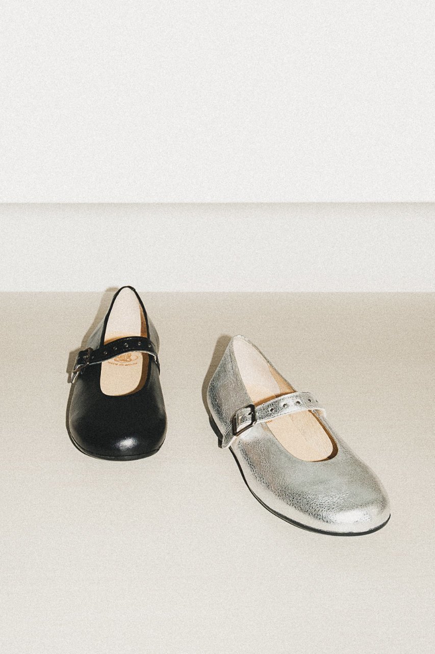 【エスメラルダ/Esmeralda】の【BONTRE】スタッズメリージェーン/50302 人気、トレンドファッション・服の通販 founy(ファニー) 　ファッション　Fashion　レディースファッション　Fashion for Women　クラシカル　Classical, Vintage-Inspired　クラシック　Classic, Timeless Style　シューズ　Shoes, Footwear　シルバー　Silver, Metallic Silver　スタッズ　Studs, Metal Accents　フラット　Flat, Flat Shoes　ラップ　Wrap, Wrap Design　エレガント 上品　Elegant　ビジネス 仕事 通勤　Business / Work / Commuting　other-7|ID: prp329100004885871 ipo3291000000036475129