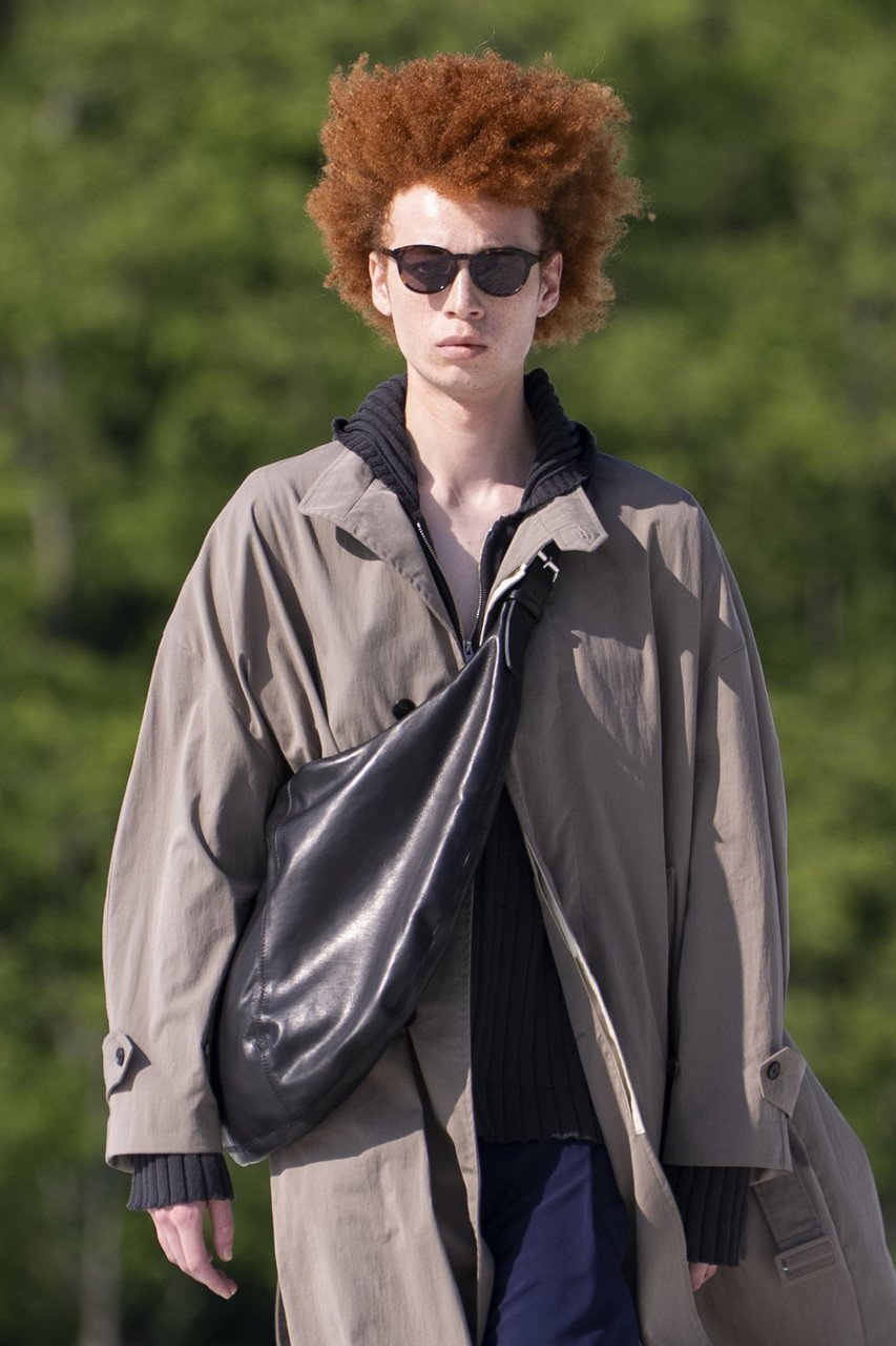 【ヨーク/YOKE】のカーフレザー サークル バッグ 人気、トレンドファッション・服の通販 founy(ファニー) 　ファッション　Fashion　レディースファッション　Fashion for Women　バッグ　Bags　ユニセックス　Unisex, Genderless　なめらか　Smooth, Silky Texture　イタリア　Italy　サークル　Circle, Round Design　ショルダー　Shoulder, Shoulder Strap　ポケット　Pocket, Pocket Detail　エレガント 上品　Elegant　other-2|ID: prp329100004886066 ipo3291000000036477759