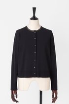 【オーヴィル/EAUVIRE】のシアー付属付きクルーネックカーディガン 人気、トレンドファッション・服の通販 founy(ファニー) ファッション Fashion レディースファッション Fashion for Women トップス・カットソー Cut & Sew Tops カーディガン・羽織り Layered Style Cardigans シャツ・ブラウス・オフィスカジュアル Elegant Blouses & Button-Ups ロングTシャツ・Tシャツ Longline T-Shirts & Tees カットソー・ベーシックTシャツ Cut-and-Sewn Tops / Stretch Tees & Basics おすすめ Recommended / Our Picks イタリア Italy カッティング Cutting Detail カーディガン Cardigan, Knitwear シアー Sheer, See-Through ストレッチ Stretch, Stretchy Fabric 軽量 Lightweight, Ultra Light thumbnail ブラック|ID: prp329100004886627 ipo3291000000036484677