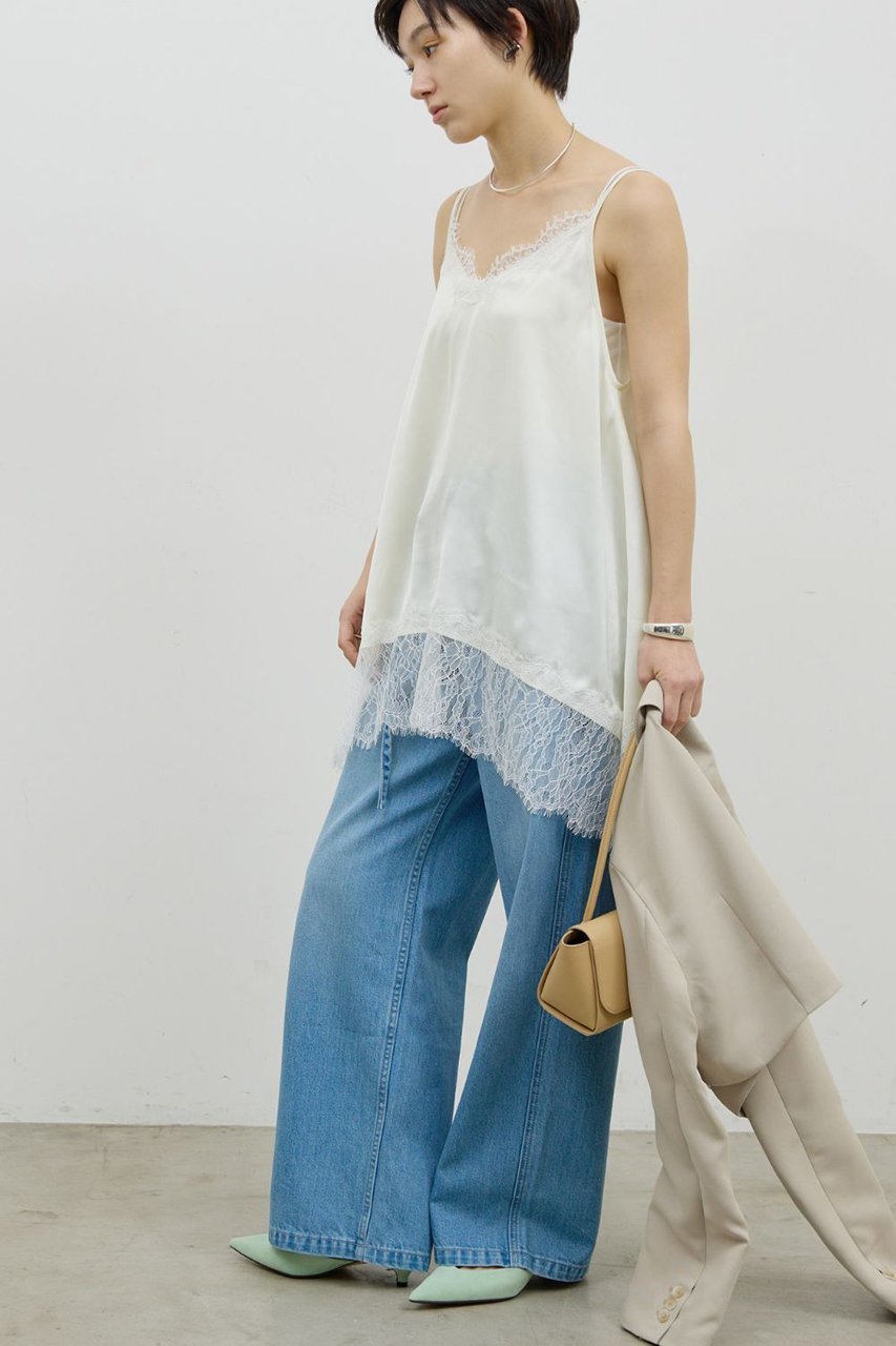 【ガリャルダガランテ/GALLARDAGALANTE】のレースキャミチュニック 人気、トレンドファッション・服の通販 founy(ファニー) 　ファッション　Fashion　レディースファッション　Fashion for Women　ワンピース　Dresses　チュニック　Tunic Tops & Dresses　サテン　Satin, Glossy Fabric　ショルダー　Shoulder, Shoulder Strap　ジャケット　Jacket, Outerwear　チュニック　Tunic, Long Top　デニム　Denim, Jeans Material　レース　Lace, Lace Fabric　再入荷　Restock / Back in Stock　other-3|ID: prp329100004886971 ipo3291000000036487316