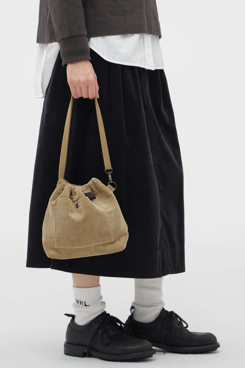 【マーガレットハウエル/MARGARET HOWELL】のHEAVY CORDUROY 人気、トレンドファッション・服の通販 founy(ファニー) 　ファッション　Fashion　レディースファッション　Fashion for Women　バッグ　Bags　クラシック　Classic, Timeless Style　コーデュロイ　Corduroy, Cord Fabric　フォルム　Silhouette, Form　ポケット　Pocket, Pocket Detail　エレガント 上品　Elegant　定番　Standard, Basic Item　巾着　Drawstring Bag, Kinchaku　新作・新入荷　New Arrivals / New In　other-3|ID: prp329100004887199 ipo3291000000036491087