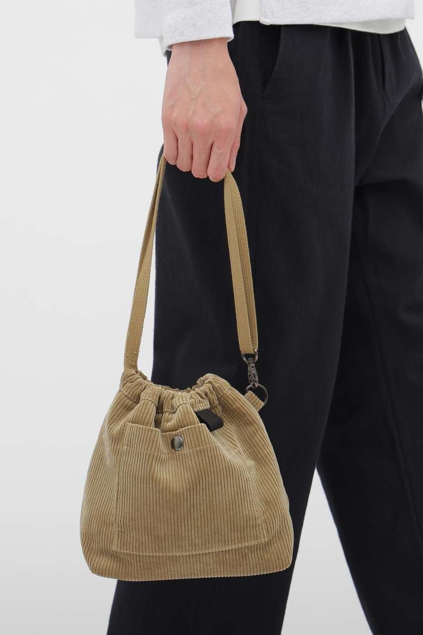 【マーガレットハウエル/MARGARET HOWELL】のHEAVY CORDUROY 人気、トレンドファッション・服の通販 founy(ファニー) 　ファッション　Fashion　レディースファッション　Fashion for Women　バッグ　Bags　クラシック　Classic, Timeless Style　コーデュロイ　Corduroy, Cord Fabric　フォルム　Silhouette, Form　ポケット　Pocket, Pocket Detail　エレガント 上品　Elegant　定番　Standard, Basic Item　巾着　Drawstring Bag, Kinchaku　新作・新入荷　New Arrivals / New In　other-4|ID: prp329100004887199 ipo3291000000036491088