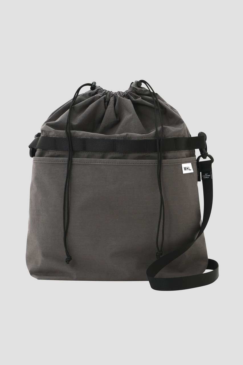 【マーガレットハウエル/MARGARET HOWELL】のSTANDARD SUPPLY FOR MHL. インテリア・キッズ・メンズ・レディースファッション・服の通販 founy(ファニー) 　ファッション　Fashion　レディースファッション　Fashion for Women　バッグ　Bags　アウトドア　Outdoor Clothing　傘　Umbrella, Parasol　巾着　Drawstring Bag, Kinchaku　ショルダー　Shoulder, Shoulder Strap　スクエア　Square, Square Shape　スタンダード　Standard, Basic　タイプライター　Typewriter Fabric, Crisp Cotton　チャーム　Charm, Pendant　ポケット　Pocket, Pocket Detail　ポーチ　Pouch, Small Case　旅行　Travel　新作・新入荷　New Arrivals / New In　グレー|ID: prp329100004887224 ipo3291000000036491256