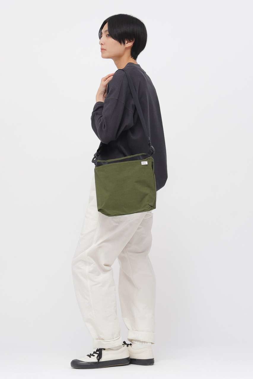 【マーガレットハウエル/MARGARET HOWELL】のSTANDARD SUPPLY FOR MHL. 人気、トレンドファッション・服の通販 founy(ファニー) 　ファッション　Fashion　レディースファッション　Fashion for Women　バッグ　Bags　アウトドア　Outdoor Clothing　傘　Umbrella, Parasol　巾着　Drawstring Bag, Kinchaku　ショルダー　Shoulder, Shoulder Strap　スクエア　Square, Square Shape　スタンダード　Standard, Basic　タイプライター　Typewriter Fabric, Crisp Cotton　チャーム　Charm, Pendant　ポケット　Pocket, Pocket Detail　ポーチ　Pouch, Small Case　旅行　Travel　新作・新入荷　New Arrivals / New In　other-4|ID: prp329100004887224 ipo3291000000036491264