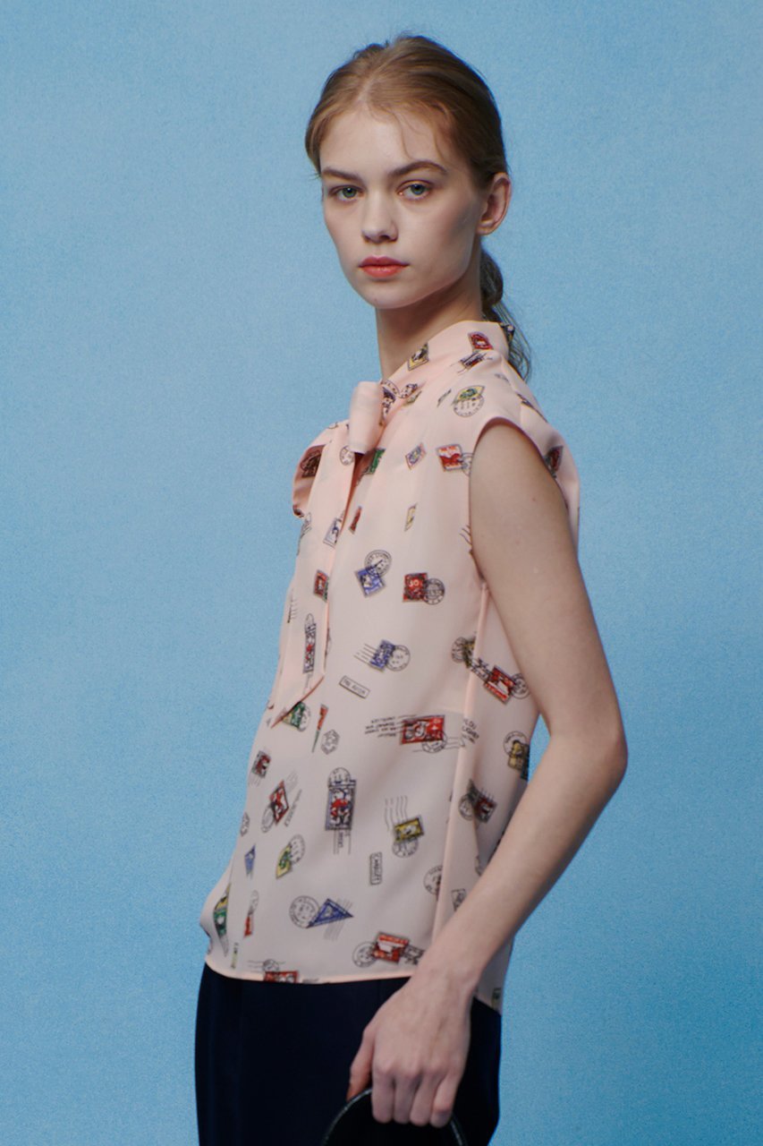 【アルアバイル/allureville】の【LOULOU WILLOUGHBY】レタープリントリボンブラウス 人気、トレンドファッション・服の通販 founy(ファニー) 　ファッション　Fashion　レディースファッション　Fashion for Women　トップス・カットソー　Cut & Sew Tops　シャツ・ブラウス・オフィスカジュアル　Elegant Blouses & Button-Ups　ショート　Short, Short Length　スリーブ　Sleeve, Long Sleeve / Short Sleeve　フレンチ　French, French Style　プリント　Print, Printed Pattern　モチーフ　Motif, Design Theme　other-8|ID: prp329100004887662 ipo3291000000036520799