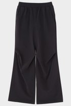 【ル フィル/LE PHIL】の【LE PHIL SPORTS】ナイロンストレッチパンツ 人気、トレンドファッション・服の通販 founy(ファニー) ファッション Fashion レディースファッション Fashion for Women パンツ Pants & Trousers スポーツウェア Functional & Stylish Sportswear スポーツ パンツ Workout Pants / Training Shorts / Joggers おすすめ Recommended / Our Picks ストレッチ Stretch, Stretchy Fabric セットアップ Set-Up, Coordinated Outfit フィット Fit, Slim Fit フロント Front, Front Design ポケット Pocket, Pocket Detail ワイド Wide, Wide Fit 軽量 Lightweight, Ultra Light thumbnail ブラック|ID: prp329100004887870 ipo3291000000036500222