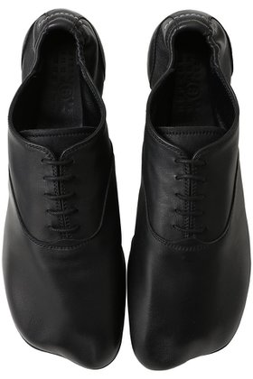 【エムエム6 メゾン マルタン マルジェラ/MM6 Maison Martin Margiela】のアナトミック レースアップ シューズ 人気、トレンドファッション・服の通販 founy(ファニー) ファッション Fashion レディースファッション Fashion for Women シューズ Shoes, Footwear フラット Flat, Flat Shoes レース Lace, Lace Fabric |ID:prp329100004888246