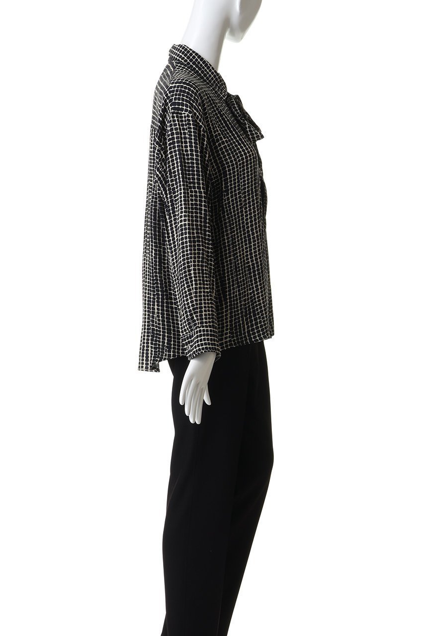 【ルームエイト/Room no.8】のRAYON PRINT リボン シャツ 人気、トレンドファッション・服の通販 founy(ファニー) 　ファッション　Fashion　レディースファッション　Fashion for Women　トップス・カットソー　Cut & Sew Tops　シャツ・ブラウス・オフィスカジュアル　Elegant Blouses & Button-Ups　スリーブ　Sleeve, Long Sleeve / Short Sleeve　タイトスカート　Pencil Skirt, Tight Skirt　マニッシュ　Mannish, Boyish　ラグジュアリー　Luxury, Elegant　リボン　Ribbon, Bow　ロング　Long, Long-Length　エレガント 上品　Elegant　other-3|ID: prp329100004888404 ipo3291000000036505633