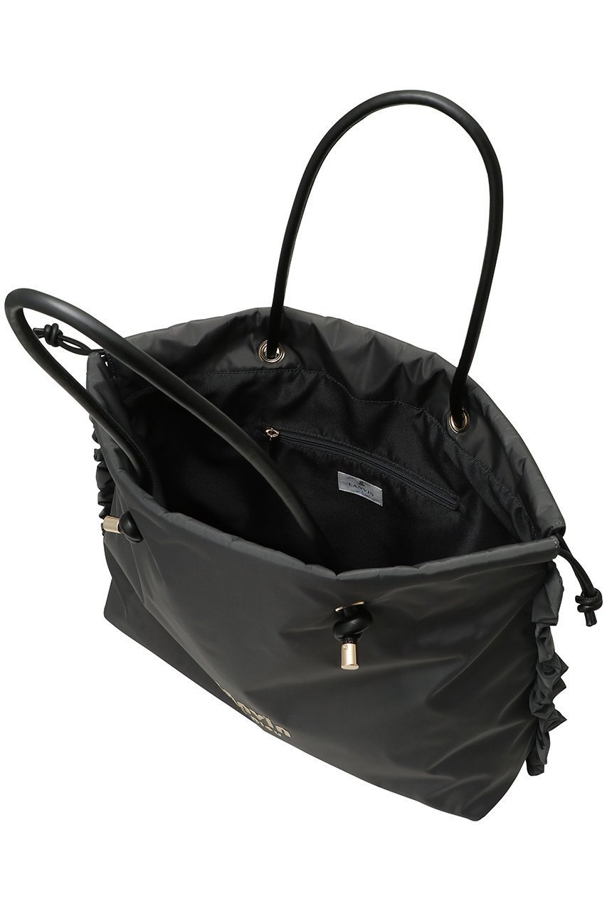 【ランバン オン ブルー/LANVIN en Bleu】のサイドフリルドロストトートバッグ(大) 人気、トレンドファッション・服の通販 founy(ファニー) ファッション Fashion レディースファッション Fashion for Women バッグ Bags タフタ Taffeta, Structured Fabric フェイクレザー Faux Leather, PU Leather フリル Frill, Ruffle プリント Print, Printed Pattern メタル Metal, Metal Parts 巾着 Drawstring Bag, Kinchaku other-6|ID: prp329100004888505 ipo3291000000036506510