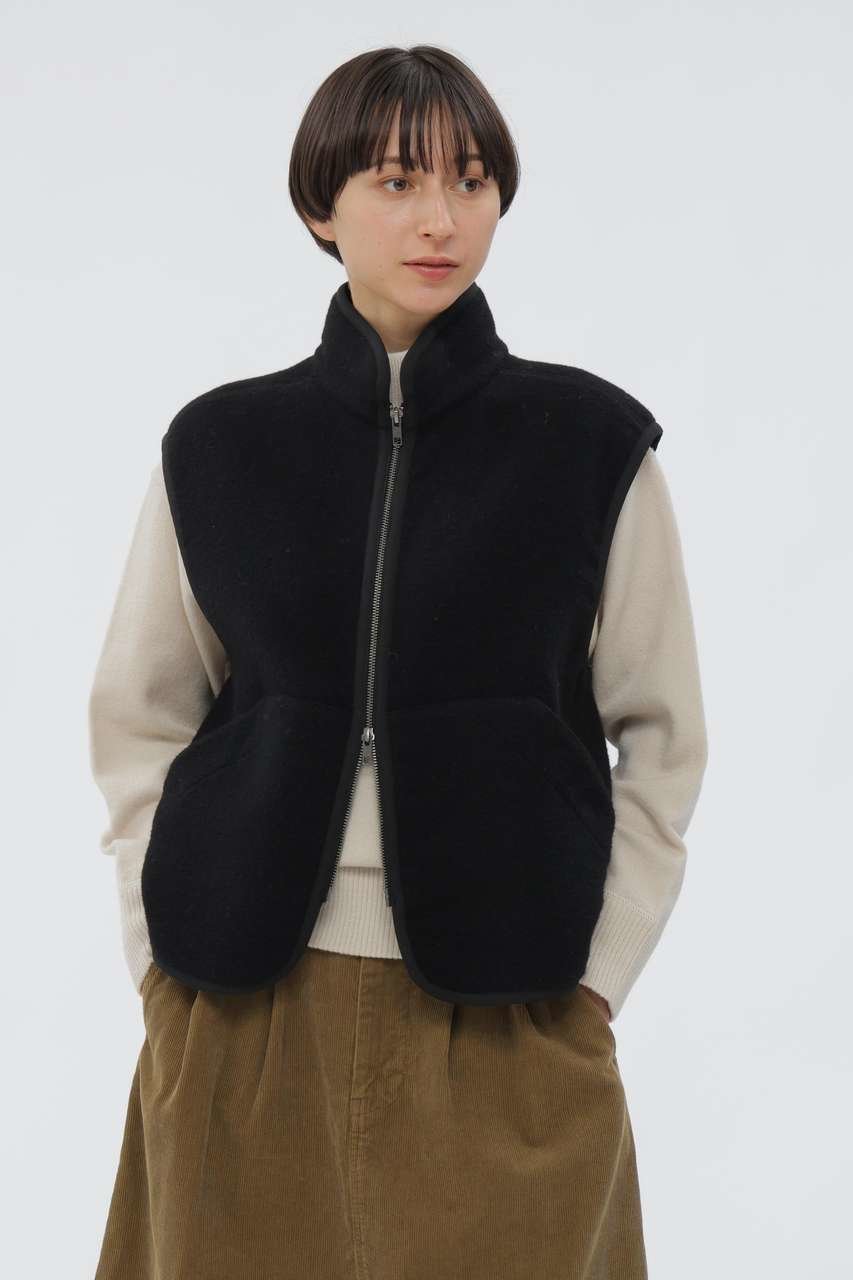 【マーガレットハウエル/MARGARET HOWELL】のSOFT WOOL FLEECE BLOUSON インテリア・キッズ・メンズ・レディースファッション・服の通販 founy(ファニー) 　ファッション　Fashion　レディースファッション　Fashion for Women　アウター　Coat / Outerwear Collection　レディースジャケット・軽アウター　Jackets　ブルゾンジャケット・スポーティアウター　Blouson Jackets　カッティング　Cutting Detail　ジップ　Zip, Zipper　ジャケット　Jacket, Outerwear　スタンド　Stand Collar, Upright Stand　スーツ　Suit, Formalwear　パイピング　Piping, Trim Design　フロント　Front, Front Design　ベスト　Vest, Waistcoat　ポケット　Pocket, Pocket Detail　ミリタリー　Military, Army Style　ライナー　Liner, Inner Layer　新作・新入荷　New Arrivals / New In　ブラック|ID: prp329100004888623 ipo3291000000036507497