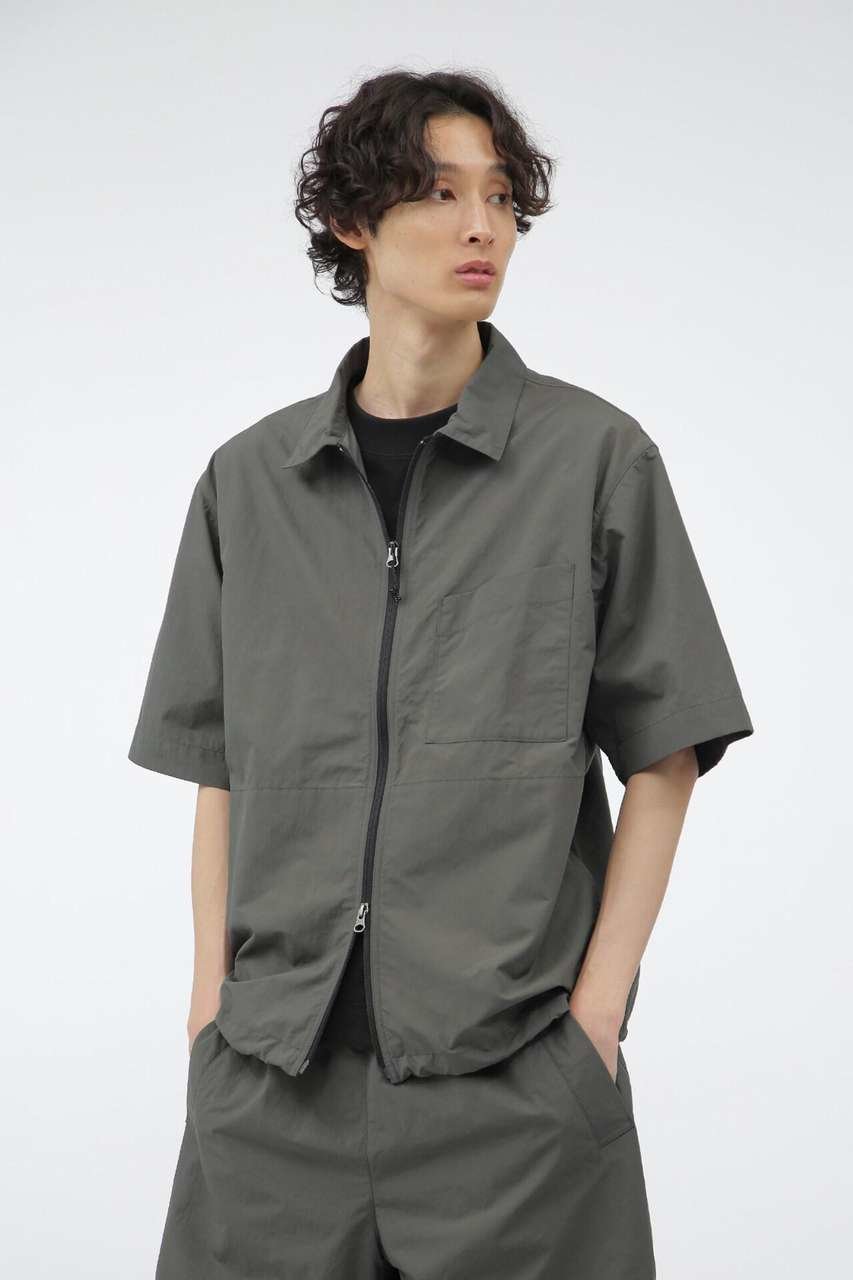 【その他のブランド/Other】のWATER REPELLENT NYLON POPLIN SHIRT インテリア・キッズ・メンズ・レディースファッション・服の通販 founy(ファニー) ファッション Fashion レディースファッション Fashion for Women トップス・カットソー Cut & Sew Tops シャツ・ブラウス・オフィスカジュアル Elegant Blouses & Button-Ups ロングTシャツ・Tシャツ Longline T-Shirts & Tees カットソー・ベーシックTシャツ Cut-and-Sewn Tops / Stretch Tees & Basics アウトドア Outdoor Clothing コレクション Collection, Seasonal Line ショート Short, Short Length スピンドル Spindle, Drawcord スリーブ Sleeve, Long Sleeve / Short Sleeve フロント Front, Front Design マーガレット Marguerite, Daisy Pattern 新作・新入荷 New Arrivals / New In 軽量 Lightweight, Ultra Light カーキ|ID: prp329100004888654 ipo3291000000036507734