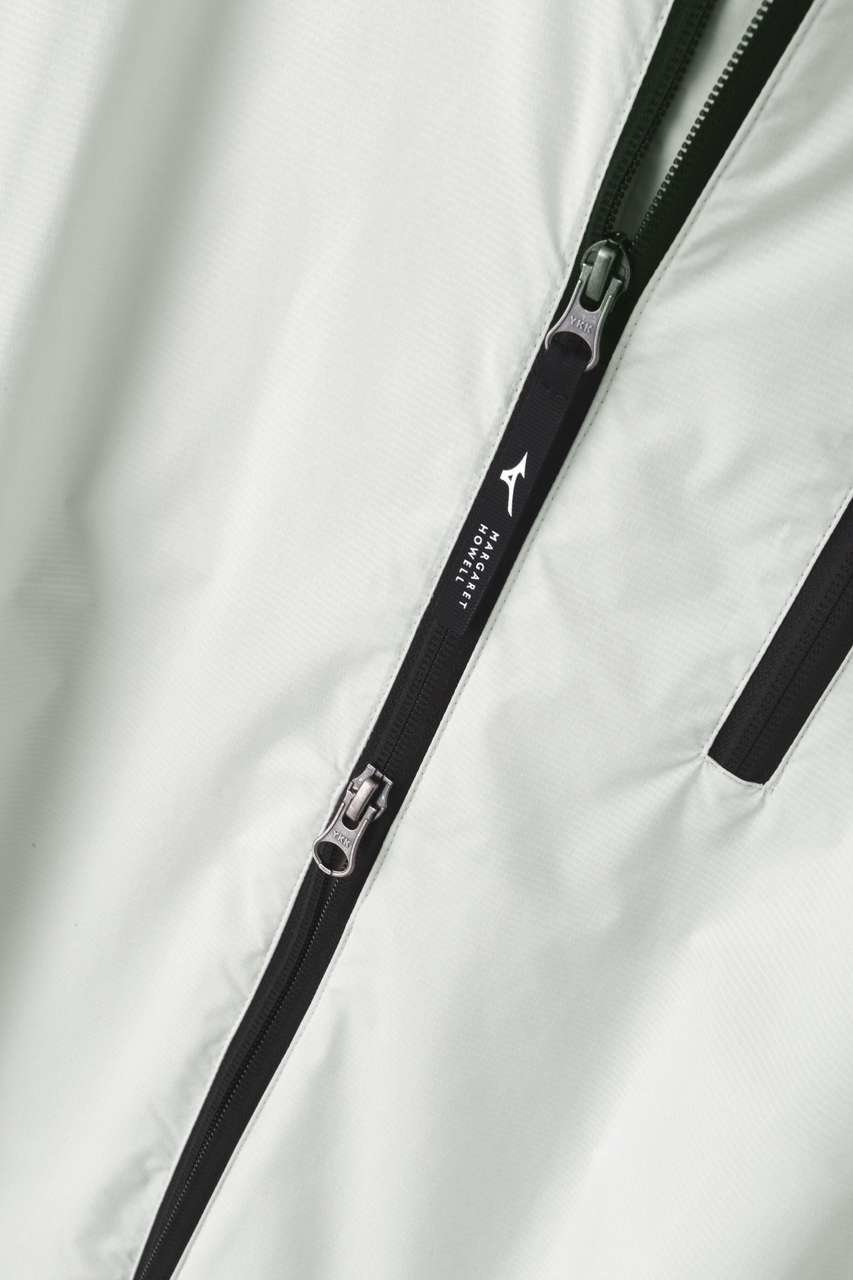 【その他のブランド/Other】のSTRETCH NYLON MICRO RIP STOP 人気、トレンドファッション・服の通販 founy(ファニー) 　ファッション　Fashion　レディースファッション　Fashion for Women　アウター　Coat / Outerwear Collection　コート・ロングコート・ピーコート　Long Coats, Peacoats & More　アクリル　Acrylic Material　コレクション　Collection, Seasonal Line　コーティング　Coating, Coated Finish　軽量　Lightweight, Ultra Light　ストレッチ　Stretch, Stretchy Fabric　スリーブ　Sleeve, Long Sleeve / Short Sleeve　フロント　Front, Front Design　ポーチ　Pouch, Small Case　マーガレット　Marguerite, Daisy Pattern　ヨーク　Yoke, Yoke Design　リラックス　Relax, Relaxed Fit　ロング　Long, Long-Length　旅行　Travel　新作・新入荷　New Arrivals / New In　other-8|ID: prp329100004888662 ipo3291000000036507809