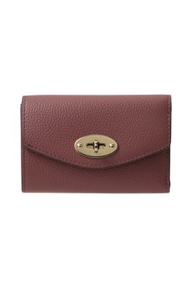 【マルベリー/Mulberry】のDARLEY FOLDED MULTI-CARD WALLET(SCOTCH GRAIN) 人気、トレンドファッション・服の通販 founy(ファニー) ファッション Fashion レディースファッション Fashion for Women ミニ財布・二つ折り財布 Wallets & Card Cases バッグ Bags ウォレット Wallet コンパクト Compact, Small Size フォルム Silhouette, Form ポケット Pocket, Pocket Detail 定番 Standard, Basic Item 新作・新入荷 New Arrivals / New In 財布 Wallet, Purse |ID:prp329100004888711
