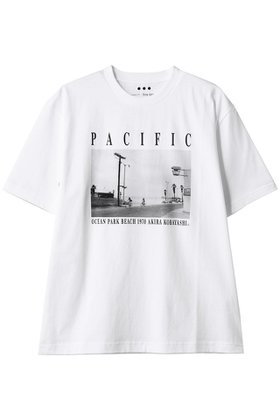 【スリー ドッツ/three dots】の【UNISEX】グラフィックTシャツ 人気、トレンドファッション・服の通販 founy(ファニー) ファッション Fashion レディースファッション Fashion for Women トップス・カットソー Cut & Sew Tops シャツ・ブラウス・オフィスカジュアル Elegant Blouses & Button-Ups ロングTシャツ・Tシャツ Longline T-Shirts & Tees カットソー・ベーシックTシャツ Cut-and-Sewn Tops / Stretch Tees & Basics ユニセックス Unisex, Genderless グラフィック Graphic, Graphic Design ショート Short, Short Length スリーブ Sleeve, Long Sleeve / Short Sleeve プリント Print, Printed Pattern モノトーン Monotone, Black and White |ID:prp329100004888747