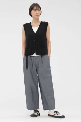 【マーガレットハウエル/MARGARET HOWELL】のSUPERLIGHT COTTON NYLON TROUSERS 人気、トレンドファッション・服の通販 founy(ファニー) ファッション Fashion レディースファッション Fashion for Women パンツ Pants & Trousers クロップド Cropped, Short Length シャンブレー Chambray, Denim-Like Fabric テーパード Tapered, Tapered Pants ドローストリング Drawstring, Pull Cord バランス Balance, Style Balance リラックス Relax, Relaxed Fit ワッシャー Washer, Crinkled Finish 新作・新入荷 New Arrivals / New In |ID:prp329100004888834