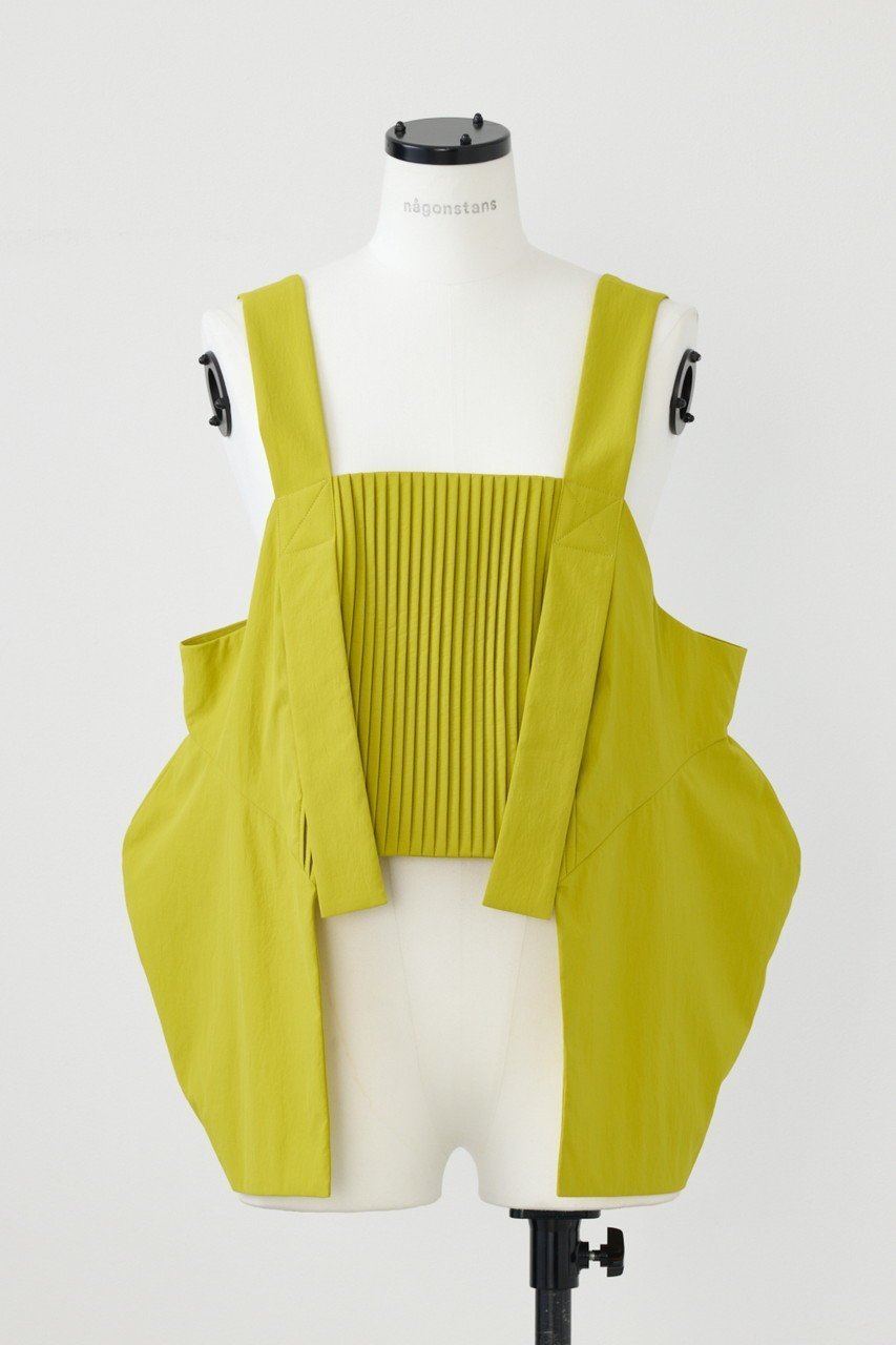 【ナゴンスタンス/nagonstans】のSpun touch Taffeta ペプラムベスト 人気、トレンドファッション・服の通販 founy(ファニー) 　ファッション　Fashion　レディースファッション　Fashion for Women　アウター　Coat / Outerwear Collection　レディースジャケット・軽アウター　Jackets　おすすめ　Recommended / Our Picks　シンプル　Simple, Minimal　ジャケット　Jacket, Outerwear　タンク　Tank Top, Sleeveless Top　ベスト　Vest, Waistcoat　ペプラム　Peplum, Flared Hem　夏　Summer　 other-1|ID: prp329100004888892 ipo3291000000036515324