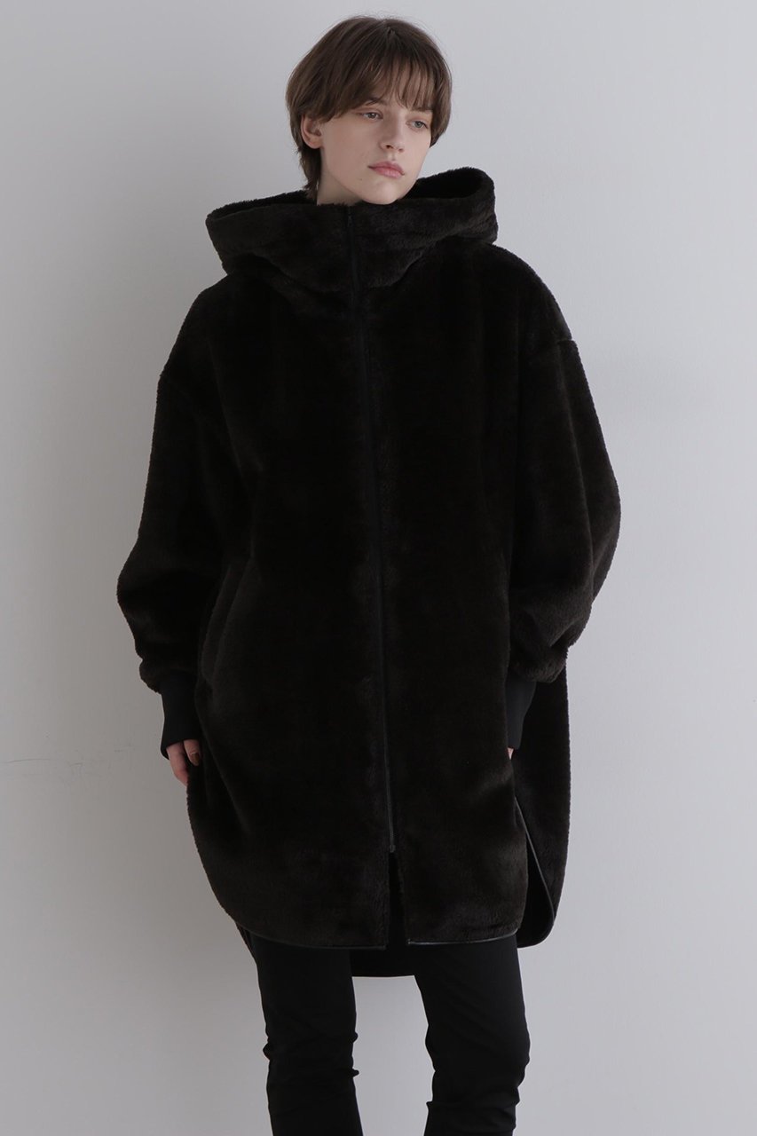 【ル フィル/LE PHIL】の《LE PHIL SPORTS》フェイクファーフードジャケット 人気、トレンドファッション・服の通販 founy(ファニー) 　ファッション　Fashion　レディースファッション　Fashion for Women　アウター　Coat / Outerwear Collection　レディースジャケット・軽アウター　Jackets　アウトドア　Outdoor Clothing　ウォーム　Warm Fabric　ショルダー　Shoulder, Shoulder Strap　ジップ　Zip, Zipper　ジャケット　Jacket, Outerwear　スタンド　Stand Collar, Upright Stand　ドロップ　Drop Shoulder, Dropped Style　フェミニン　Feminine, Girly　ボトム　Bottoms, Lower Wear　ポケット　Pocket, Pocket Detail　リラックス　Relax, Relaxed Fit　other-2|ID: prp329100004888951 ipo3291000000036517647