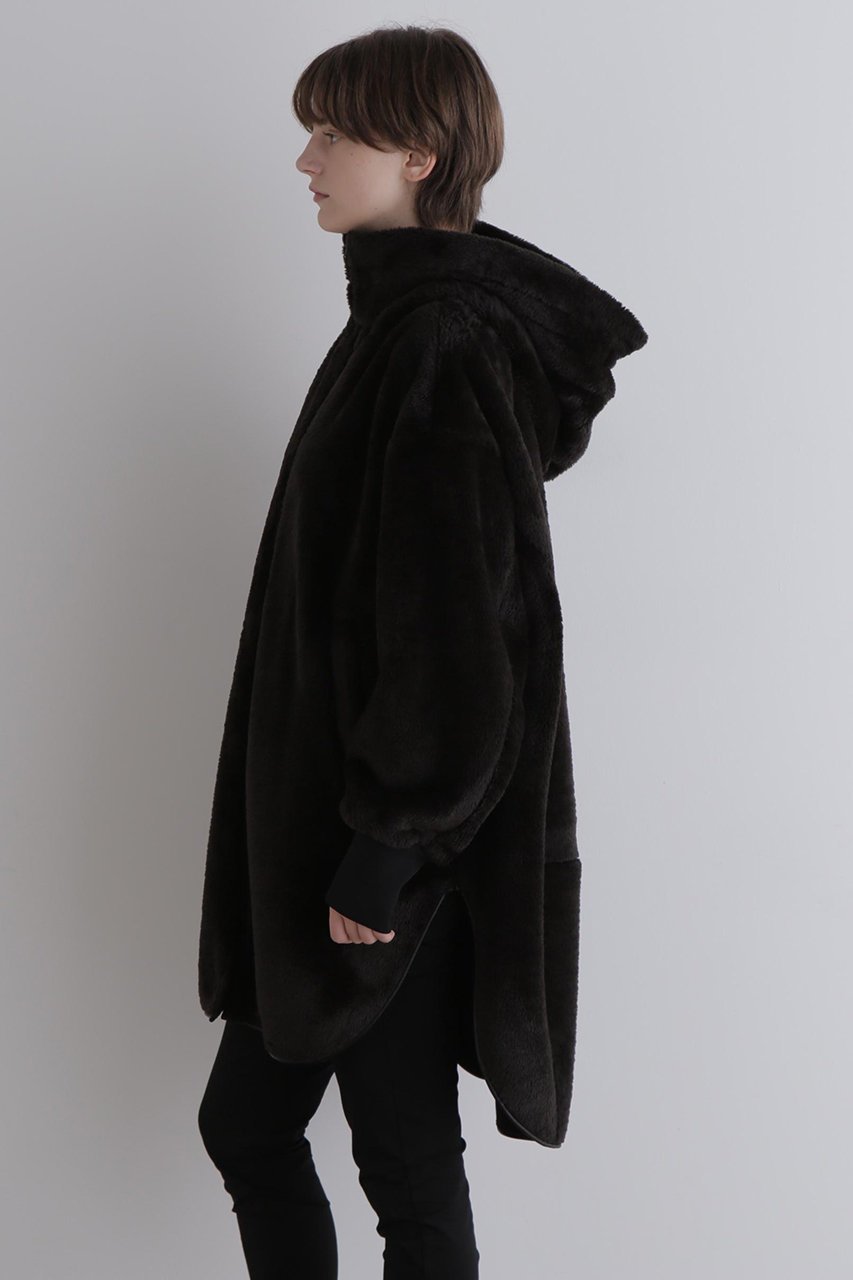 【ル フィル/LE PHIL】の《LE PHIL SPORTS》フェイクファーフードジャケット 人気、トレンドファッション・服の通販 founy(ファニー) 　ファッション　Fashion　レディースファッション　Fashion for Women　アウター　Coat / Outerwear Collection　レディースジャケット・軽アウター　Jackets　アウトドア　Outdoor Clothing　ウォーム　Warm Fabric　ショルダー　Shoulder, Shoulder Strap　ジップ　Zip, Zipper　ジャケット　Jacket, Outerwear　スタンド　Stand Collar, Upright Stand　ドロップ　Drop Shoulder, Dropped Style　フェミニン　Feminine, Girly　ボトム　Bottoms, Lower Wear　ポケット　Pocket, Pocket Detail　リラックス　Relax, Relaxed Fit　other-5|ID: prp329100004888951 ipo3291000000036517650