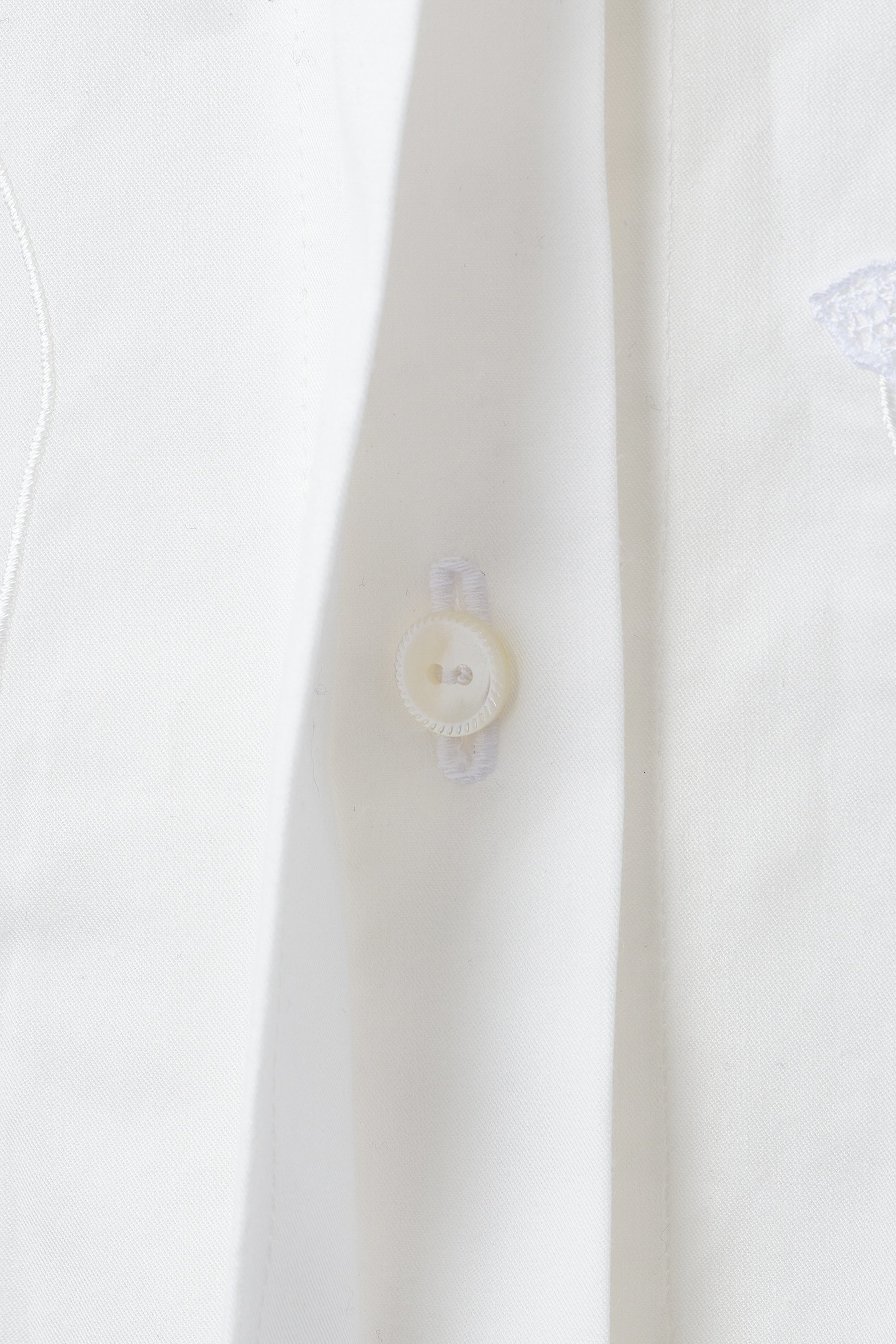 【アロー/aLORS】の【3/25 20:00販売開始】Chemise Racine ブラウス 人気、トレンドファッション・服の通販 founy(ファニー) 　ファッション　Fashion　レディースファッション　Fashion for Women　トップス・カットソー　Cut & Sew Tops　キャミソール&ノースリーブ　Camisoles & Sleeveless Tops　シャツ・ブラウス・オフィスカジュアル　Elegant Blouses & Button-Ups　イタリア　Italy　コンパクト　Compact, Small Size　ショルダー　Shoulder, Shoulder Strap　ツイル　Twist, Twisted Detail　ノースリーブ　Sleeveless, No-Sleeve　モチーフ　Motif, Design Theme　新作・新入荷　New Arrivals / New In　other-5|ID: prp329100004889032 ipo3291000000036520523