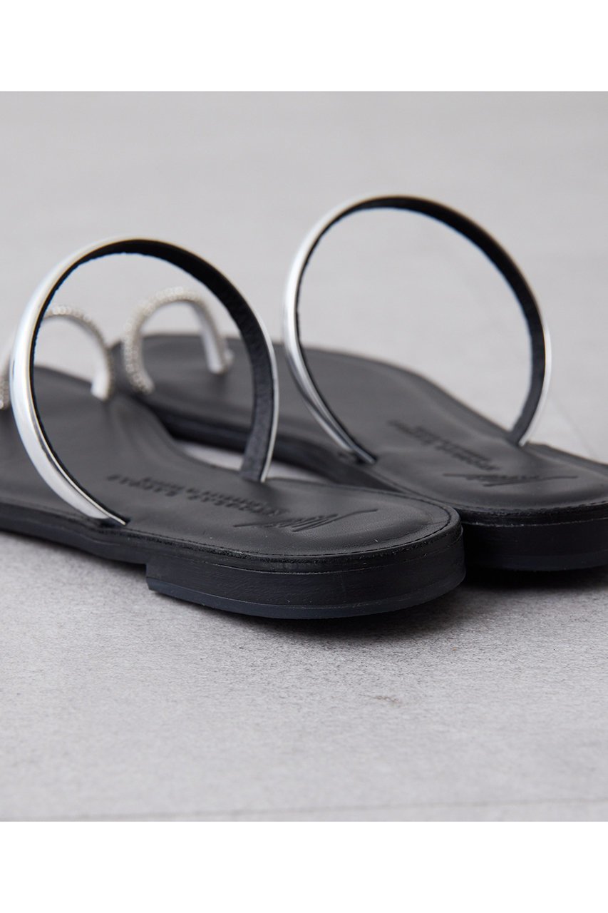 【ウィムガゼット/Whim Gazette】の【NICOLAS LAINAS】別注トングフラットサンダル 人気、トレンドファッション・服の通販 founy(ファニー) 　ファッション　Fashion　レディースファッション　Fashion for Women　インソール　Shoe Insole　エレガント 上品　Elegant　クッション　Cushion, Throw Pillow　クリスタル　Crystal, Swarovski　クール　Cool, Chic　サンダル　Sandals, Summer Shoes　シューズ　Shoes, Footwear　シルバー　Silver, Metallic Silver　フラット　Flat, Flat Shoes　リゾート　Resort, Vacation Style　別注　Limited Edition, Custom Order　新作・新入荷　New Arrivals / New In　other-6|ID: prp329100004889127 ipo3291000000036525714