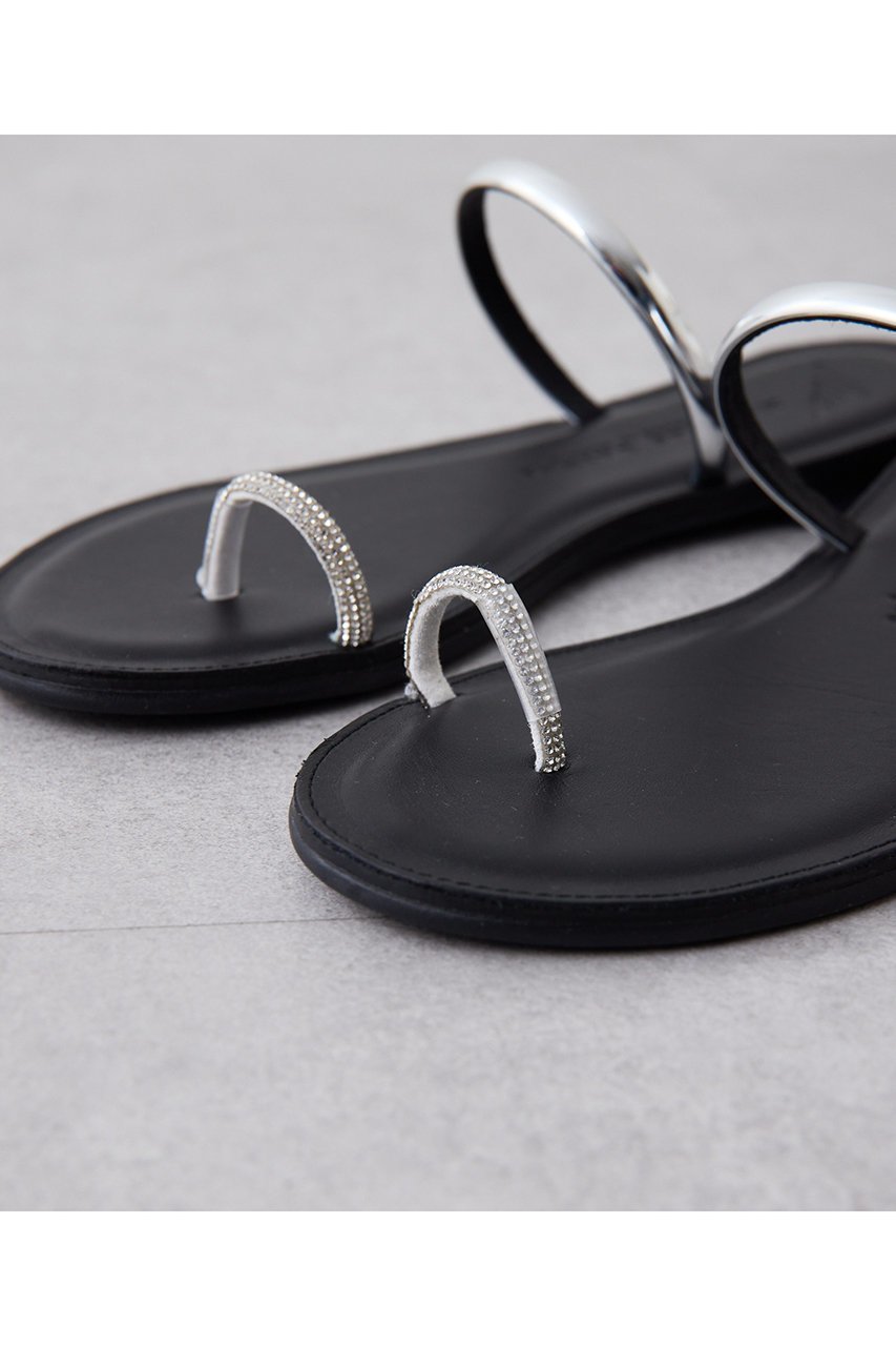 【ウィムガゼット/Whim Gazette】の【NICOLAS LAINAS】別注トングフラットサンダル 人気、トレンドファッション・服の通販 founy(ファニー) 　ファッション　Fashion　レディースファッション　Fashion for Women　インソール　Shoe Insole　エレガント 上品　Elegant　クッション　Cushion, Throw Pillow　クリスタル　Crystal, Swarovski　クール　Cool, Chic　サンダル　Sandals, Summer Shoes　シューズ　Shoes, Footwear　シルバー　Silver, Metallic Silver　フラット　Flat, Flat Shoes　リゾート　Resort, Vacation Style　別注　Limited Edition, Custom Order　新作・新入荷　New Arrivals / New In　other-7|ID: prp329100004889127 ipo3291000000036525715