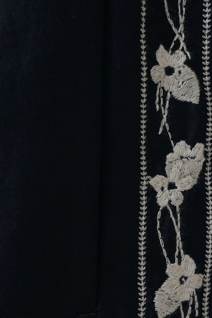 【ミュベール/MUVEIL】のスミレ刺しゅうパンツ 人気、トレンドファッション・服の通販 founy(ファニー) 　ファッション　Fashion　レディースファッション　Fashion for Women　パンツ　Pants & Trousers　サテン　Satin, Glossy Fabric　ジャケット　Jacket, Outerwear　ストライプ　Stripe, Striped Pattern　ストレート　Straight, Straight Cut　リラックス　Relax, Relaxed Fit　新作・新入荷　New Arrivals / New In　other-6|ID: prp329100004889192 ipo3291000000036526378