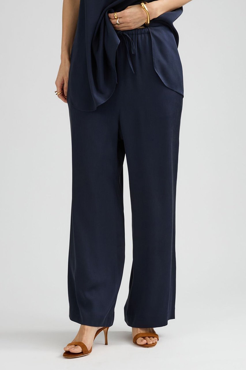 【カオス/Chaos】のシルシャーパンツ インテリア・キッズ・メンズ・レディースファッション・服の通販 founy(ファニー) 　ファッション　Fashion　レディースファッション　Fashion for Women　パンツ　Pants & Trousers　サテン　Satin, Glossy Fabric　ジョーゼット　Georgette, Semi-Sheer Fabric　ストレッチ　Stretch, Stretchy Fabric　ボトム　Bottoms, Lower Wear　ラグジュアリー　Luxury, Elegant　人気　Popular, Best Seller　夏　Summer　新作・新入荷　New Arrivals / New In　ネイビー|ID: prp329100004889196 ipo3291000000036526410