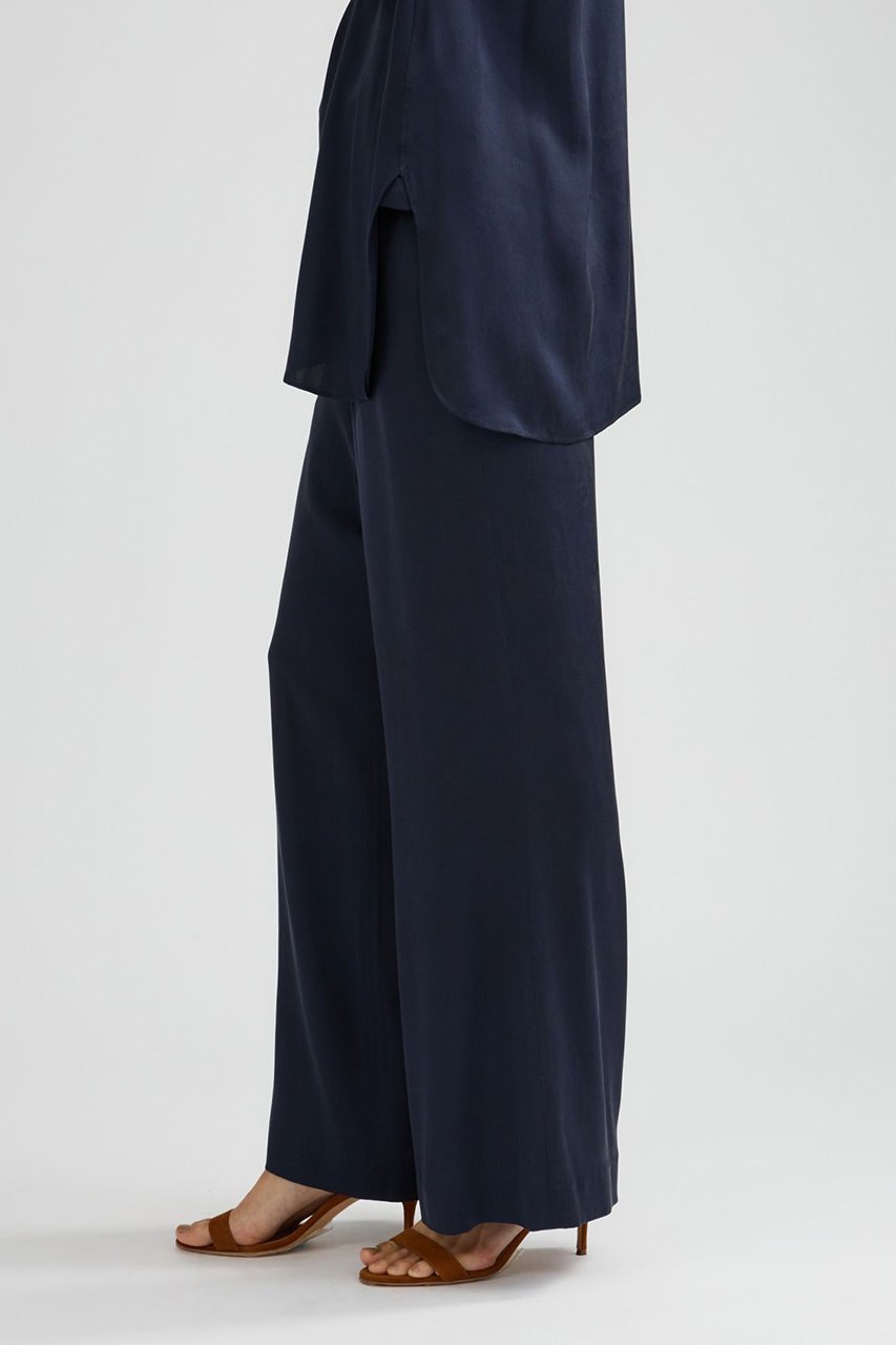 【カオス/Chaos】のシルシャーパンツ 人気、トレンドファッション・服の通販 founy(ファニー) 　ファッション　Fashion　レディースファッション　Fashion for Women　パンツ　Pants & Trousers　サテン　Satin, Glossy Fabric　ジョーゼット　Georgette, Semi-Sheer Fabric　ストレッチ　Stretch, Stretchy Fabric　ボトム　Bottoms, Lower Wear　ラグジュアリー　Luxury, Elegant　人気　Popular, Best Seller　夏　Summer　新作・新入荷　New Arrivals / New In　other-4|ID: prp329100004889196 ipo3291000000036526414