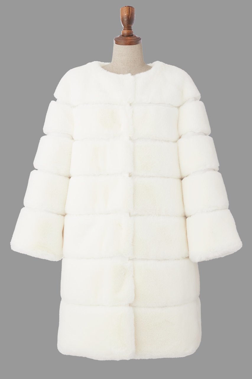 【デイジーリン/DAISY LIN】のLove Fur POODLE COAT インテリア・キッズ・メンズ・レディースファッション・服の通販 founy(ファウニー) 　ファッション　Fashion　レディースファッション　Fashion for Women　アウター　Coat / Outerwear Collection　コート・ロングコート・ピーコート　Long Coats, Peacoats & More　サテン　Satin, Glossy Fabric　シンプル　Simple, Minimal　ストレッチ　Stretch, Stretchy Fabric　ダウン　Down, Puffer　なめらか　Smooth, Silky Texture　フロント　Front, Front Design　ポケット　Pocket, Pocket Detail　リアル　Real, Realistic　レース　Lace, Lace Fabric　ロング　Long, Long-Length　冬　Winter / This Winter　ホワイト|ID: prp329100004889437 ipo3291000000036533554