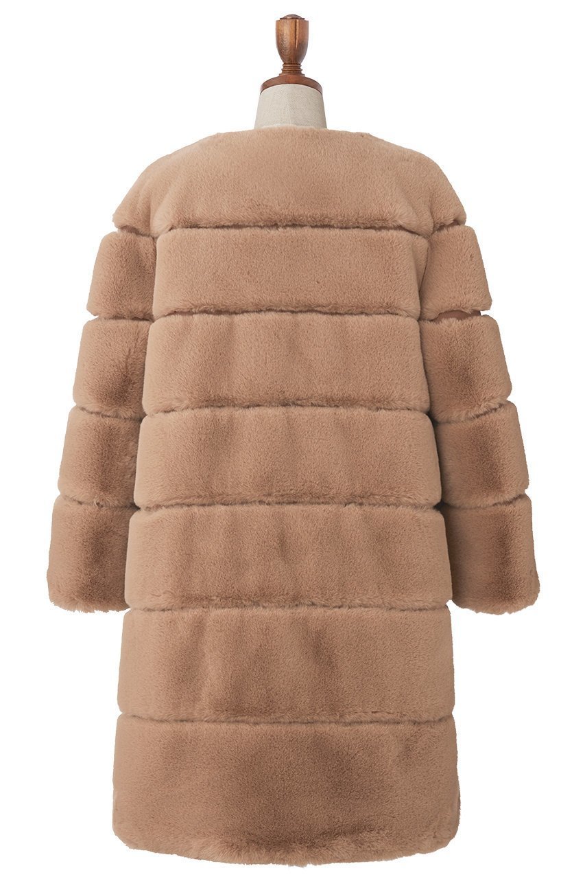 【デイジーリン/DAISY LIN】のLove Fur POODLE COAT 大人の最旬トレンドファッション＆コーディネート founy(ファウニー) 　ファッション　Fashion　レディースファッション　Fashion for Women　アウター　Coat / Outerwear Collection　コート・ロングコート・ピーコート　Long Coats, Peacoats & More　サテン　Satin, Glossy Fabric　シンプル　Simple, Minimal　ストレッチ　Stretch, Stretchy Fabric　ダウン　Down, Puffer　なめらか　Smooth, Silky Texture　フロント　Front, Front Design　ポケット　Pocket, Pocket Detail　リアル　Real, Realistic　レース　Lace, Lace Fabric　ロング　Long, Long-Length　冬　Winter / This Winter　other-3|ID: prp329100004889437 ipo3291000000036616550