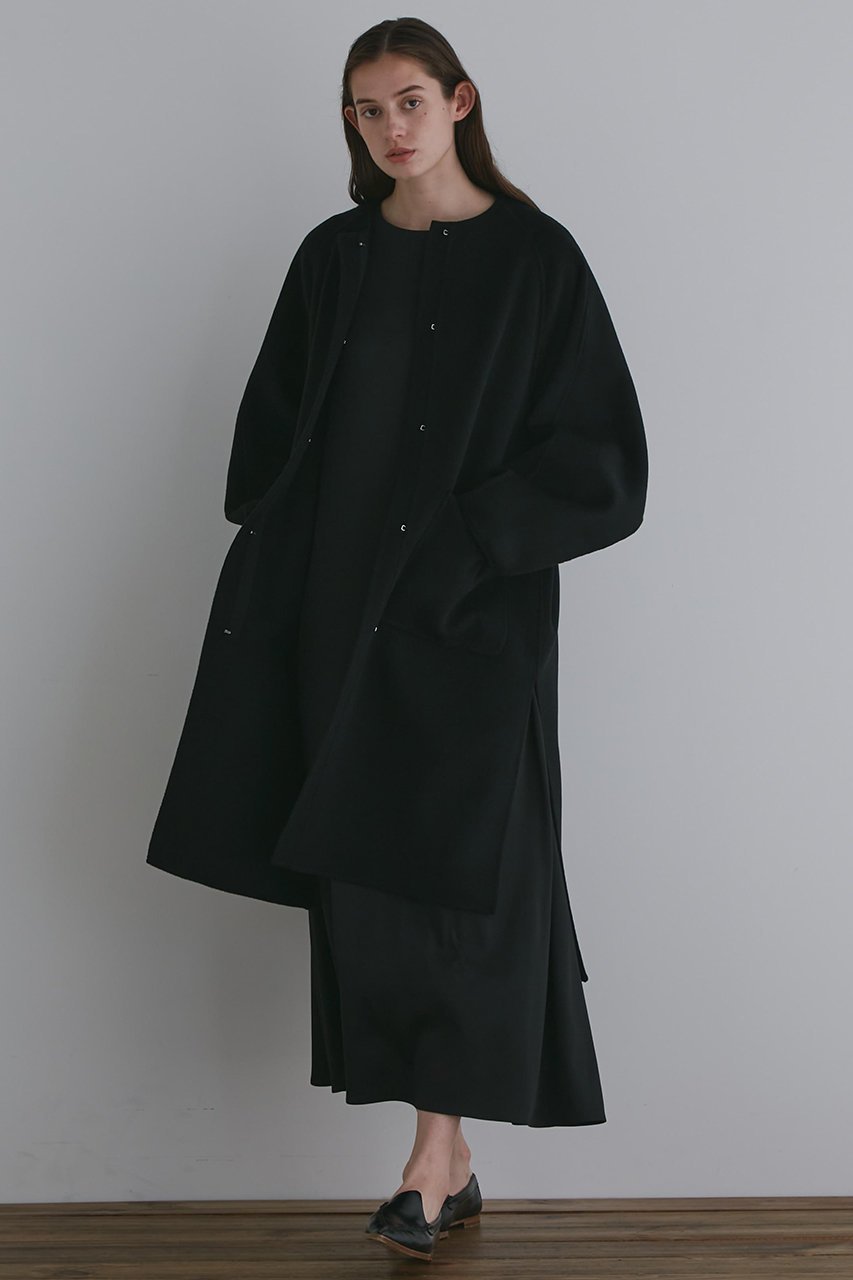 【ル フィル/LE PHIL】のピュアカシミアバックフレアコート 人気、トレンドファッション・服の通販 founy(ファニー) 　ファッション　Fashion　レディースファッション　Fashion for Women　アウター　Coat / Outerwear Collection　コート・ロングコート・ピーコート　Long Coats, Peacoats & More　シンプル　Simple, Minimal　スリット　Slit, Slit Detail　ドレープ　Drape, Draping Fabric　バランス　Balance, Style Balance　ビッグ　Big, Oversized　ヨーク　Yoke, Yoke Design　ロング　Long, Long-Length　other-3|ID: prp329100004889528 ipo3291000000036534412