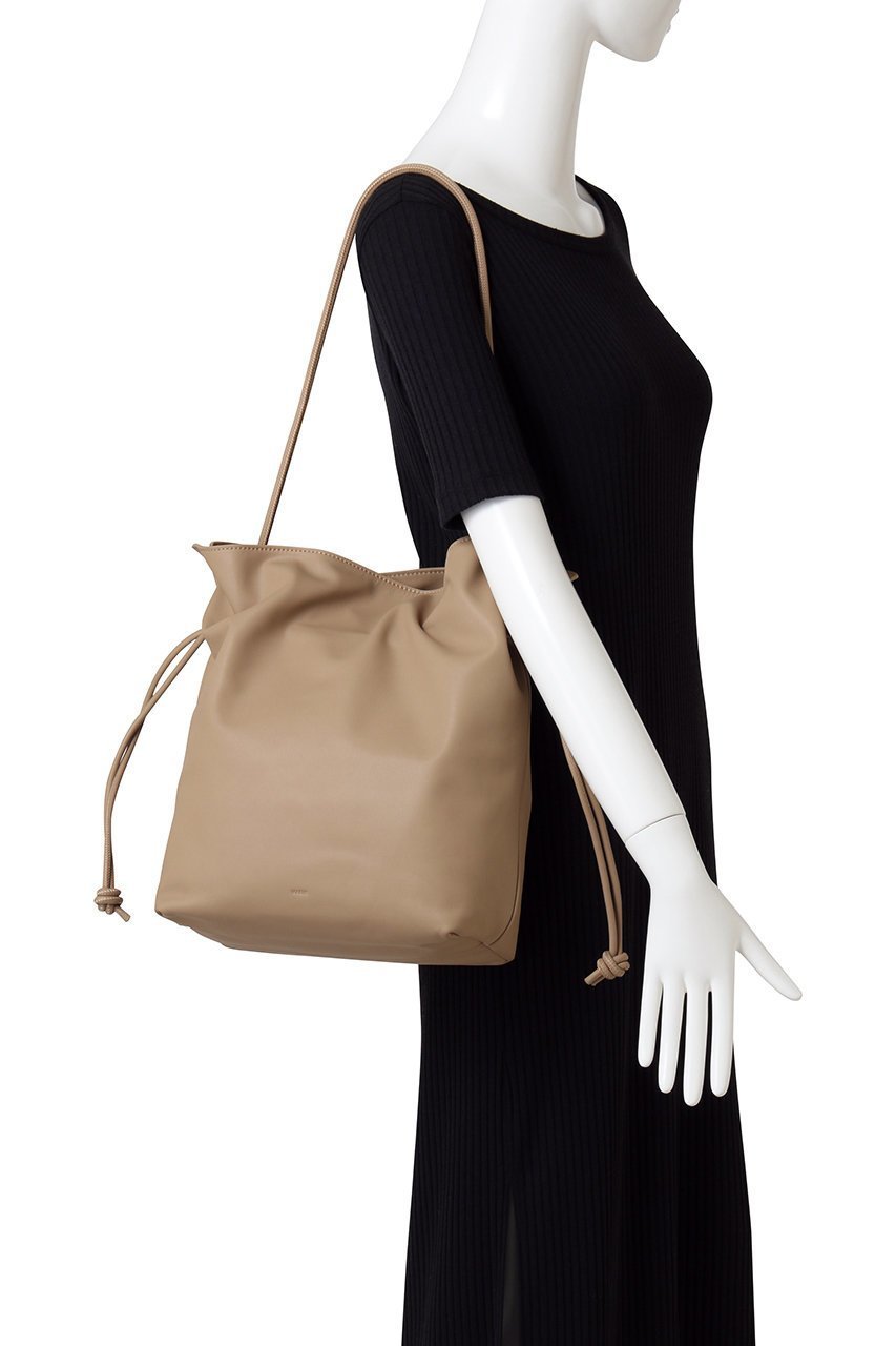 【ヴァジック/VASIC】のBask Mini 巾着ショルダーバッグ 人気、トレンドファッション・服の通販 founy(ファニー) ファッション Fashion レディースファッション Fashion for Women バッグ Bags オケージョン Occasion Wear コンパクト Compact, Small Size スマート Smart, Elegant リップ Lip, Lip Motif エレガント 上品 Elegant 巾着 Drawstring Bag, Kinchaku other-3|ID: prp329100004889542 ipo3291000000036534550