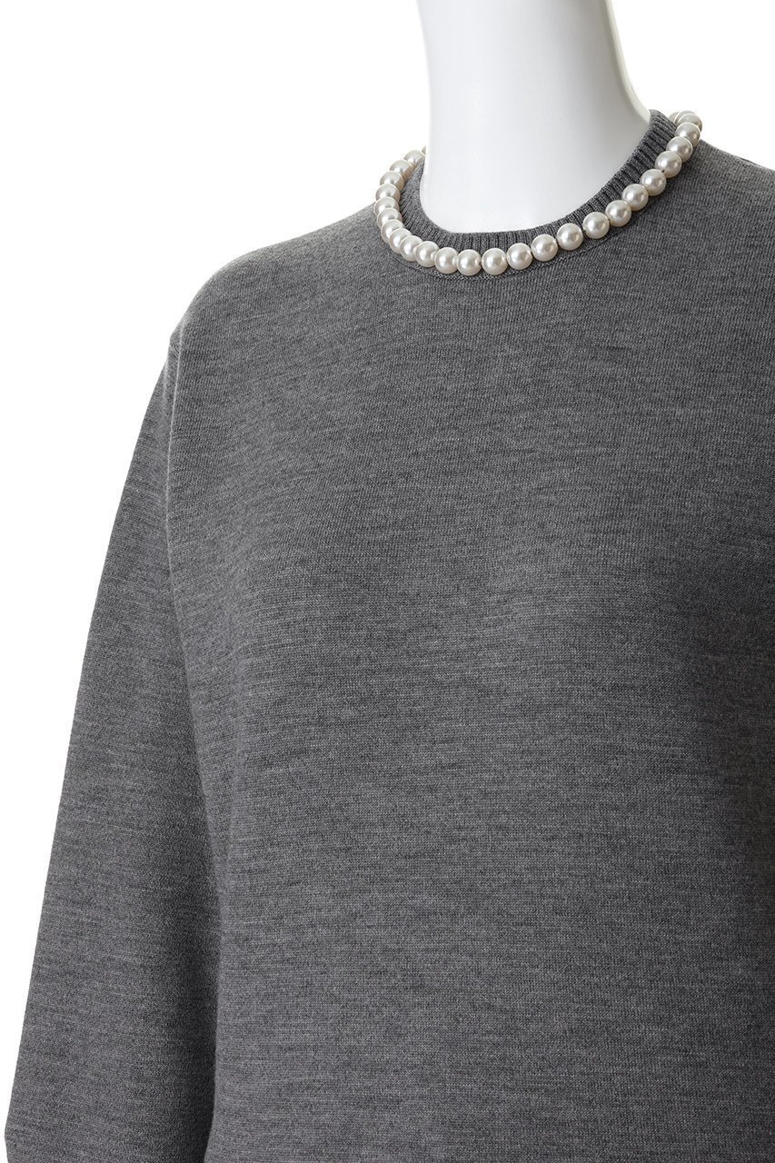 【デザイン ワークス/DESIGN WORKS】のパール付きニットプルオーバー 人気、トレンドファッション・服の通販 founy(ファニー) 　ファッション　Fashion　レディースファッション　Fashion for Women　トップス・カットソー　Cut & Sew Tops　ニット　Knit Tops & Sweaters　カジュアルプルオーバー・ニットトップス　Pullovers & Knit Tops / Casual Pullovers　なめらか　Smooth, Silky Texture　タイトスカート　Pencil Skirt, Tight Skirt　パール　Pearl, Pearl Accent　フォルム　Silhouette, Form　ワイド　Wide, Wide Fit　エレガント 上品　Elegant　今季　This Season, Current Season　other-5|ID: prp329100004889577 ipo3291000000036534957